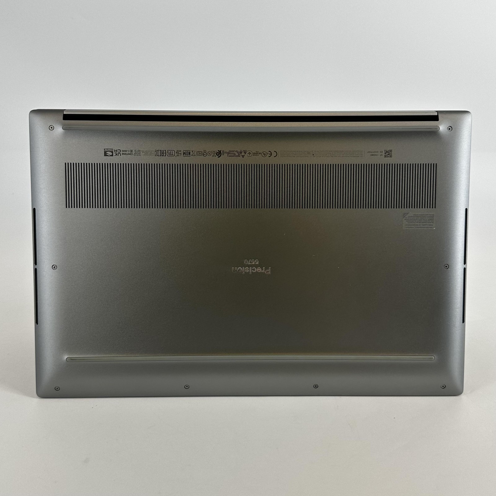 Dell Precision 5570 15.6 FHD+ 2.5 GHz i9-12900H 8GB 512GB SSD NVIDIA RTX A2000