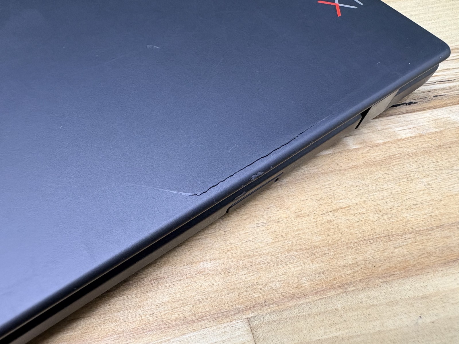 Lenovo ThinkPad X1 Carbon Gen 6 Intel i7-8th Gen 16GB RAM 256GB SSD Win 11 Pro*