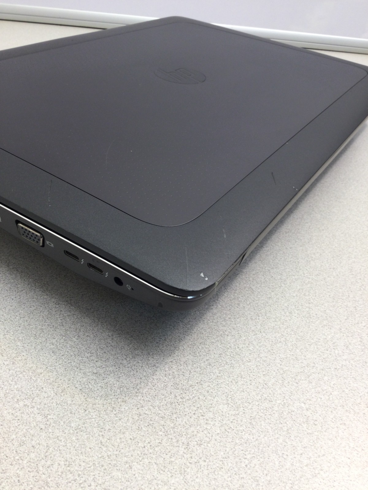 HP ZBook 17 G3 core i7 6th gen 2.60ghz 128GB SSD 8GB RAM 17.3” WIN 11 PRO