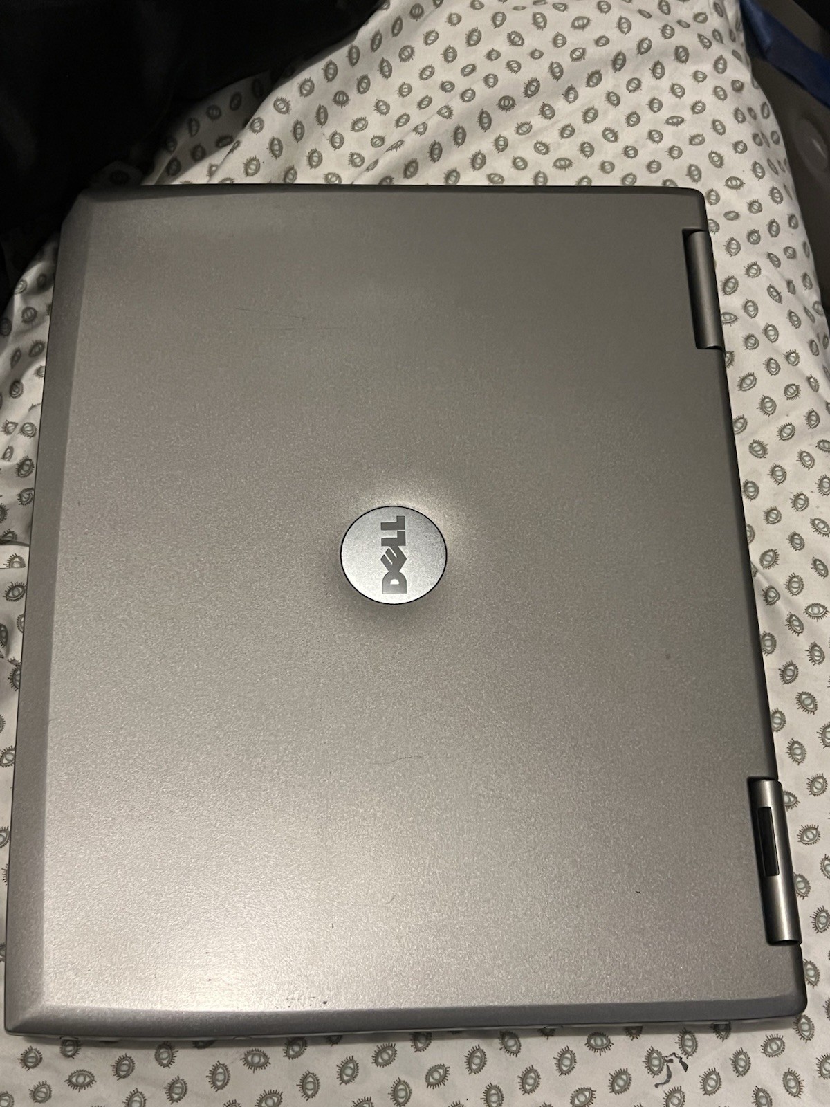 Dell Latitude D505 Laptop Intel Pentium M 1.6GHz 1280MB RAM No HDD/OS