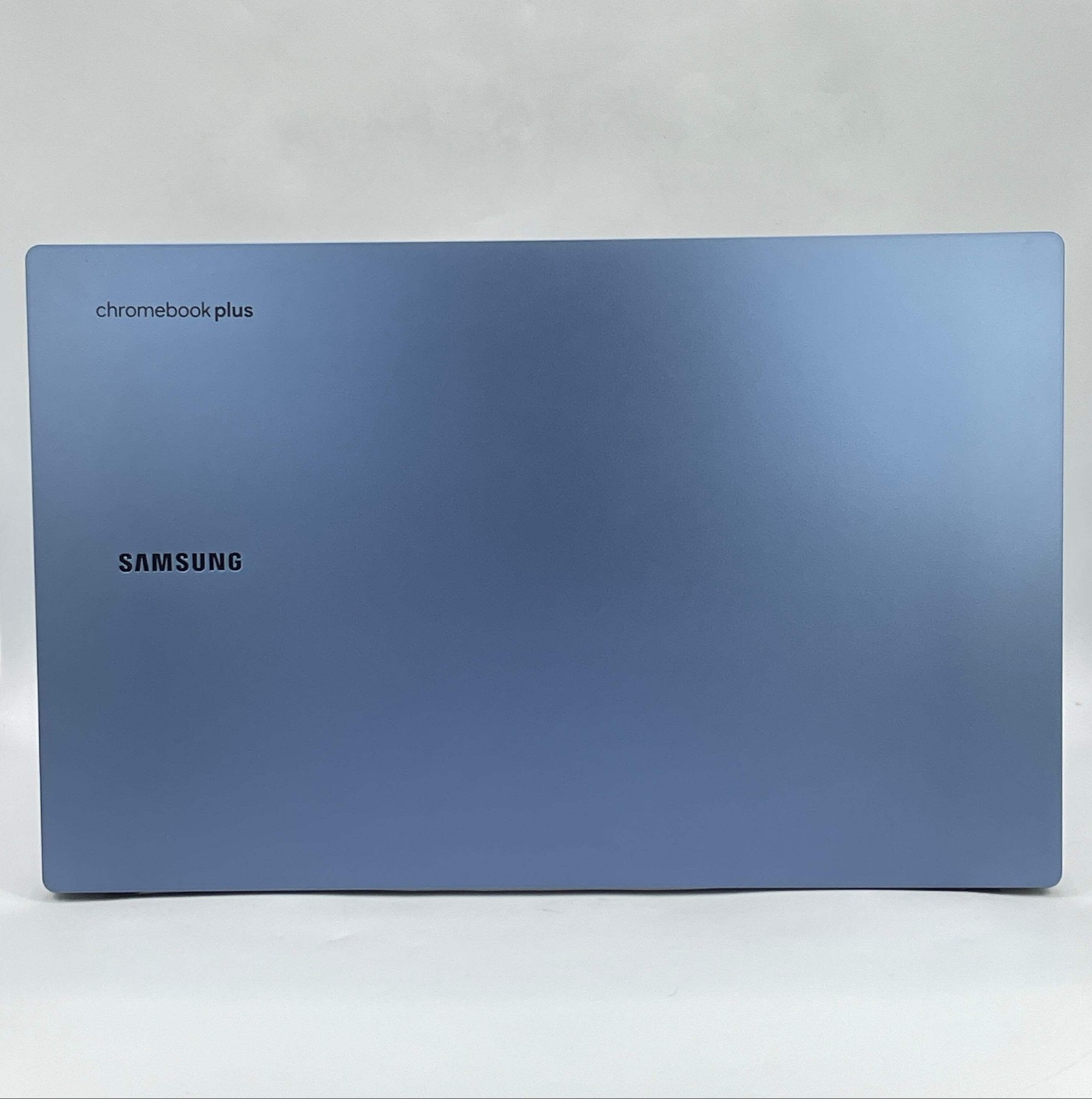 Samsung Galaxy Chromebook Plus NP930XCJ 15.6″ Core 3 100U 4.7GHz 8GB RAM 256GB