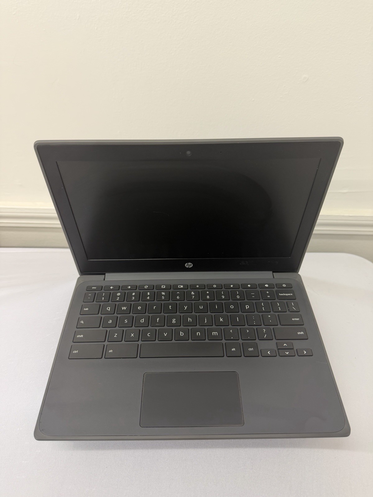 HP Chromebook 11 G8EE Laptop – Good Screen – Intel Celeron N4020 – Read Des