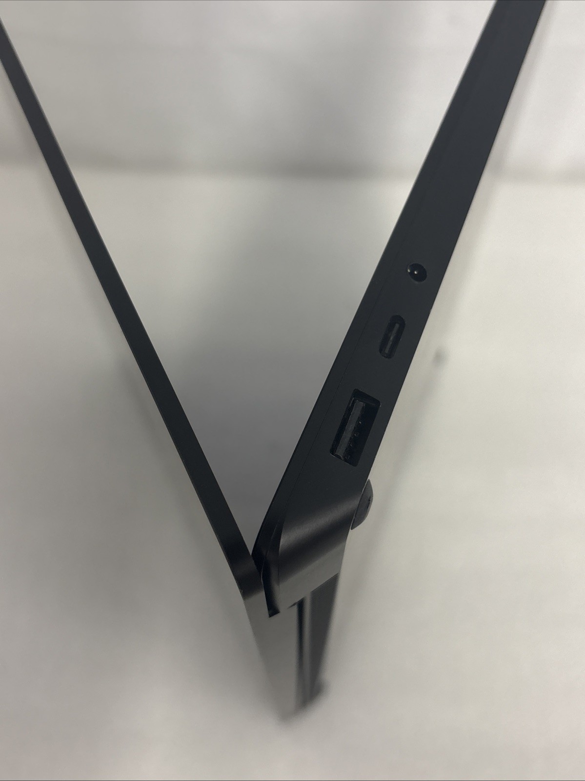 Microsoft Surface Laptop 6 13.5″ (256GB, Ultra 5, 16GB) Black