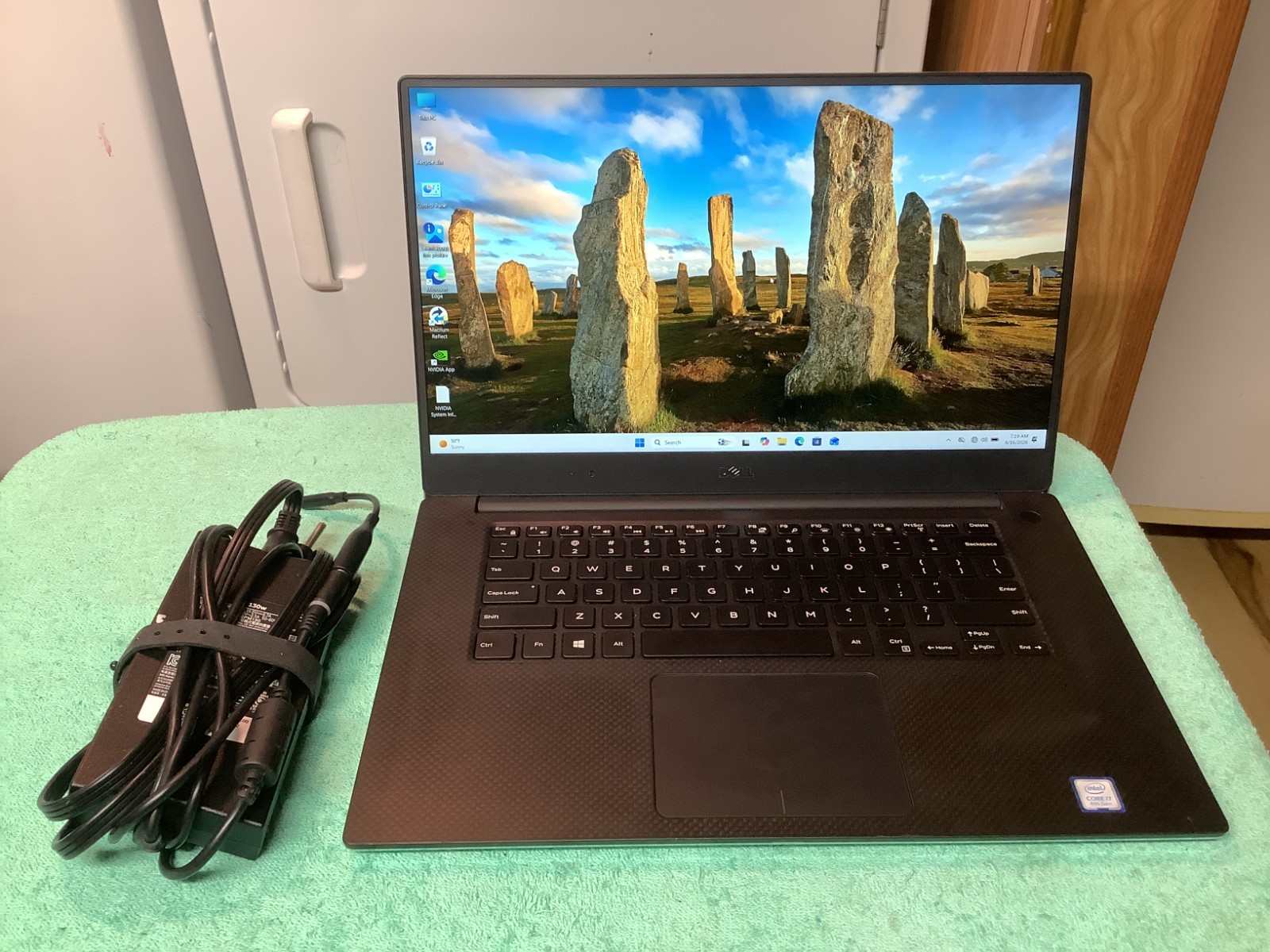Dell XPS 9570, Gaming-GTX1050Ti, i7-8750H, 16GB – 512GB Windows 11 Home #5ZJY6S2