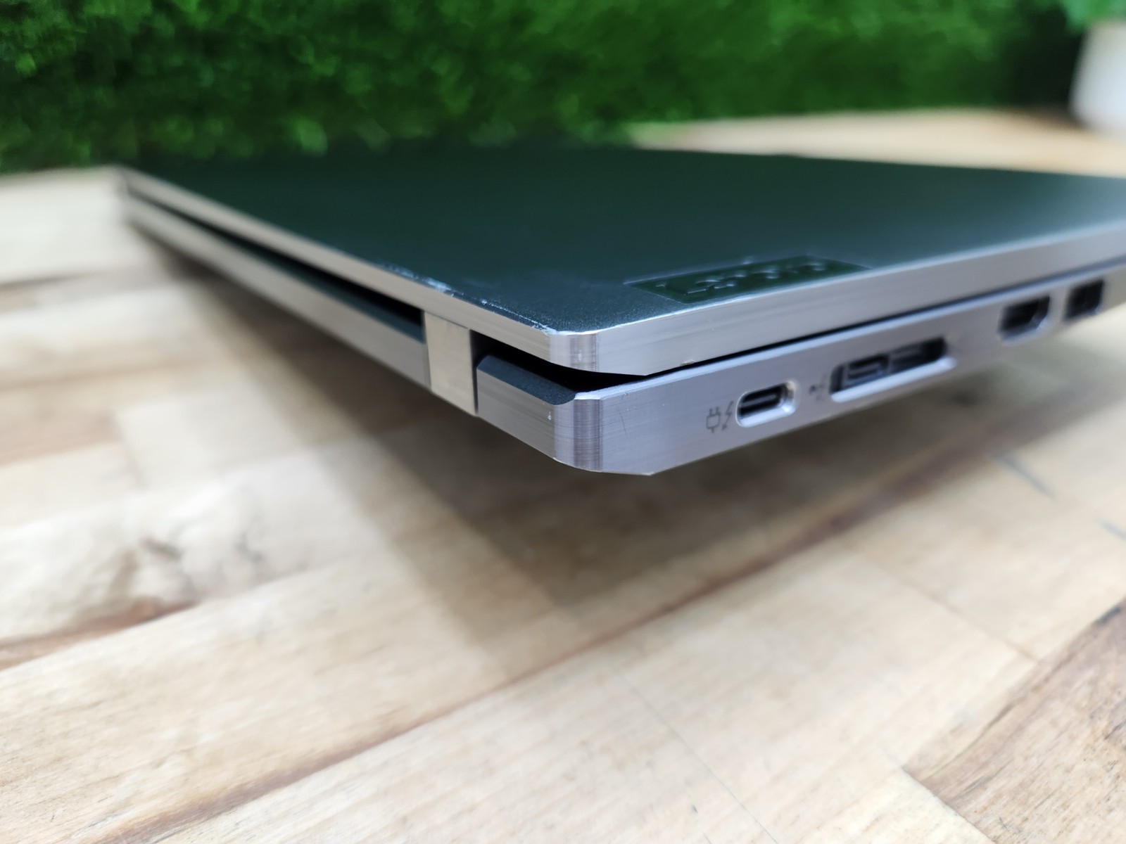 Lenovo ThinkPad X13 Gen 2 Touchscreen i7-1165G7 16GB 256GB SSD Windows 11 Pro ~
