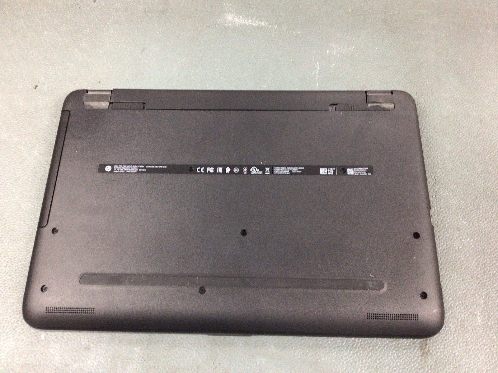 HP 15z-ba000 Laptop | AMD A6-7310@2.0 | 1TB HDD | 4gb Ram | NO OS
