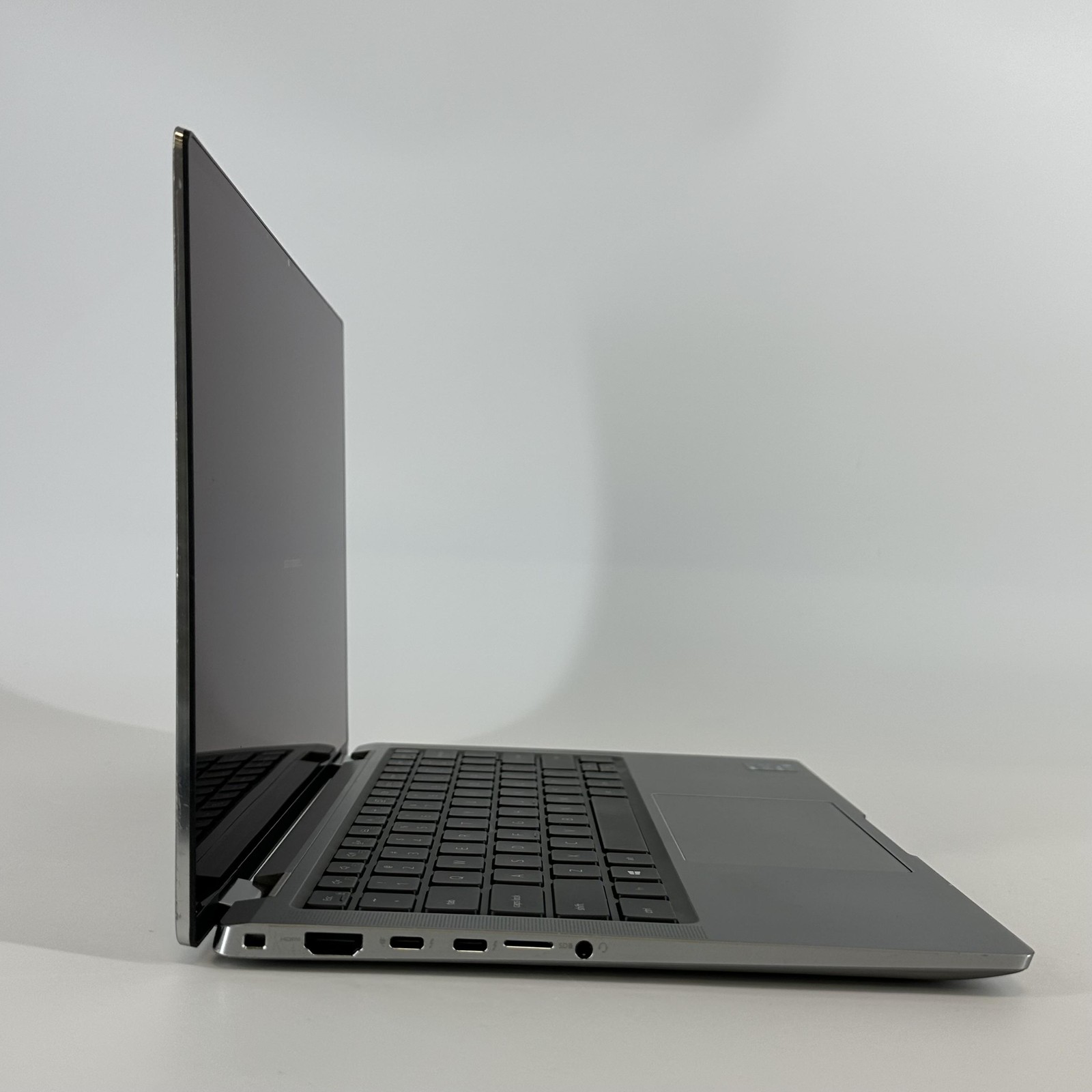 Dell Latitude 9420 (2-in-1) 14 Gray 2K TOUCH i7-1185G7 3.00GHz 32GB 1TB SSD Good