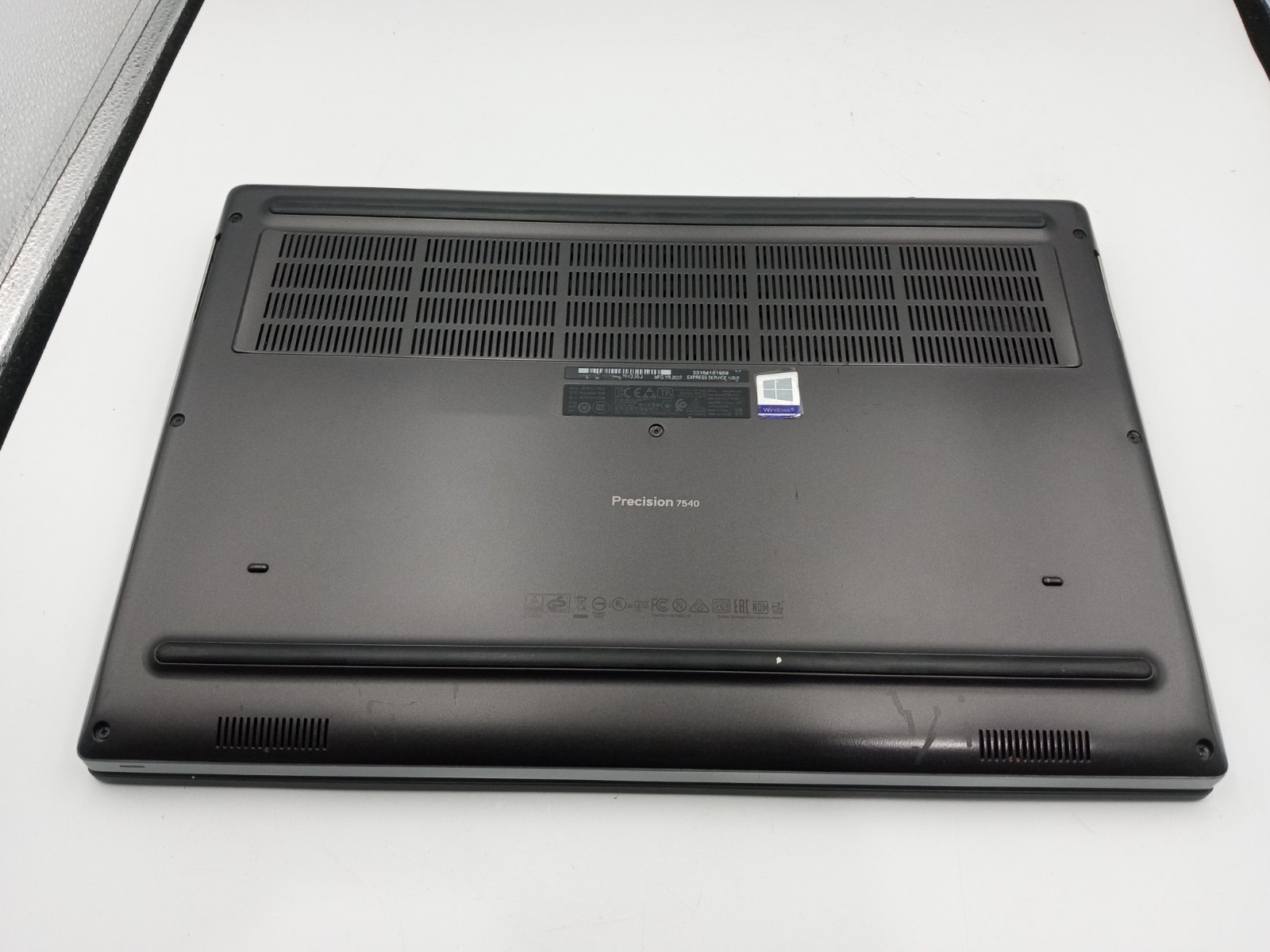 Dell Precision 7540 15.6″ Touch i7-9850H 16GB RAM 128GB SSD Windows 11 -READ -RR