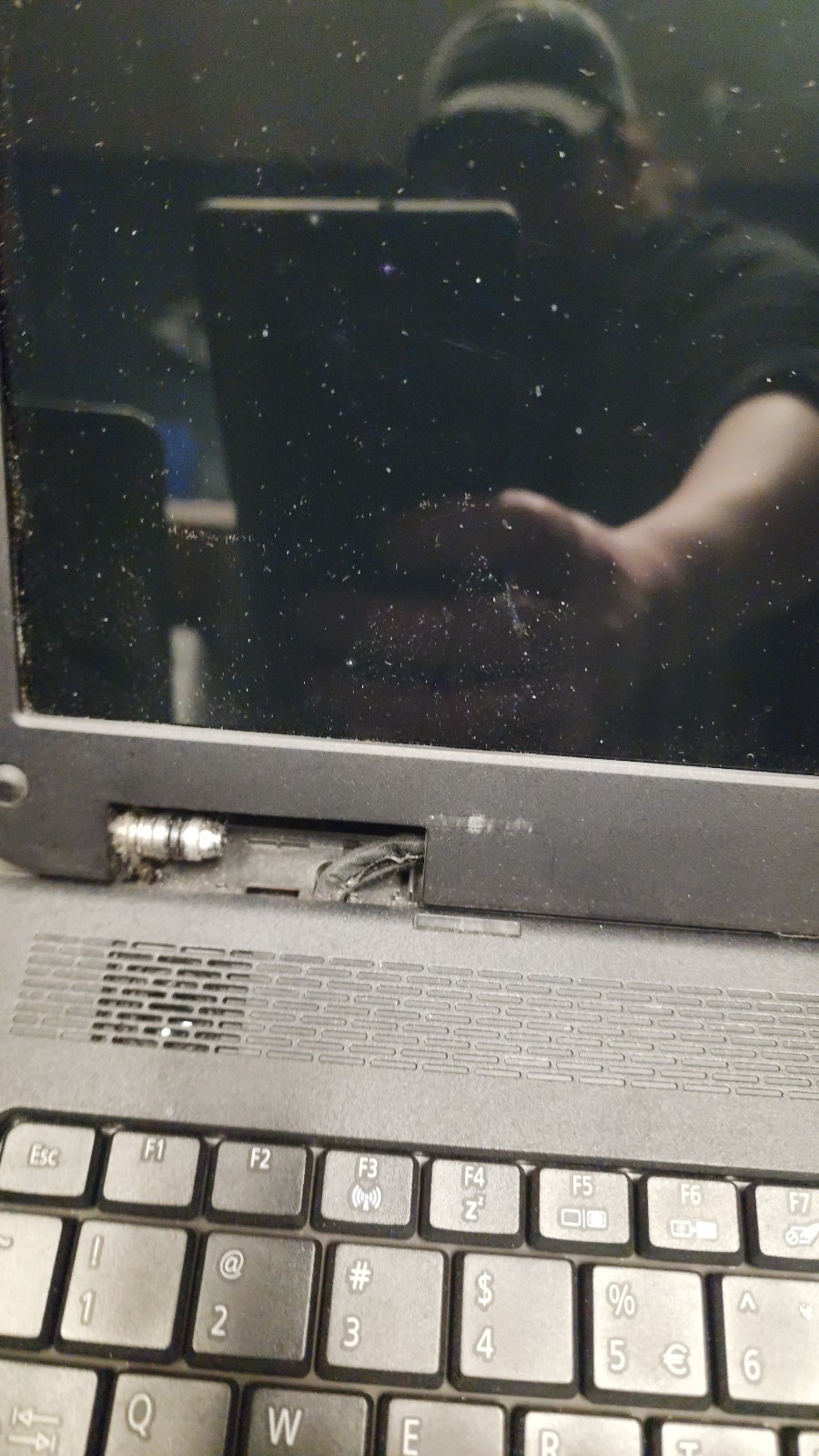 MIXED LOT OF 8 LAPTOPS FOR PARTS OR REPAIR !!! READ DESCRIPTION!!!