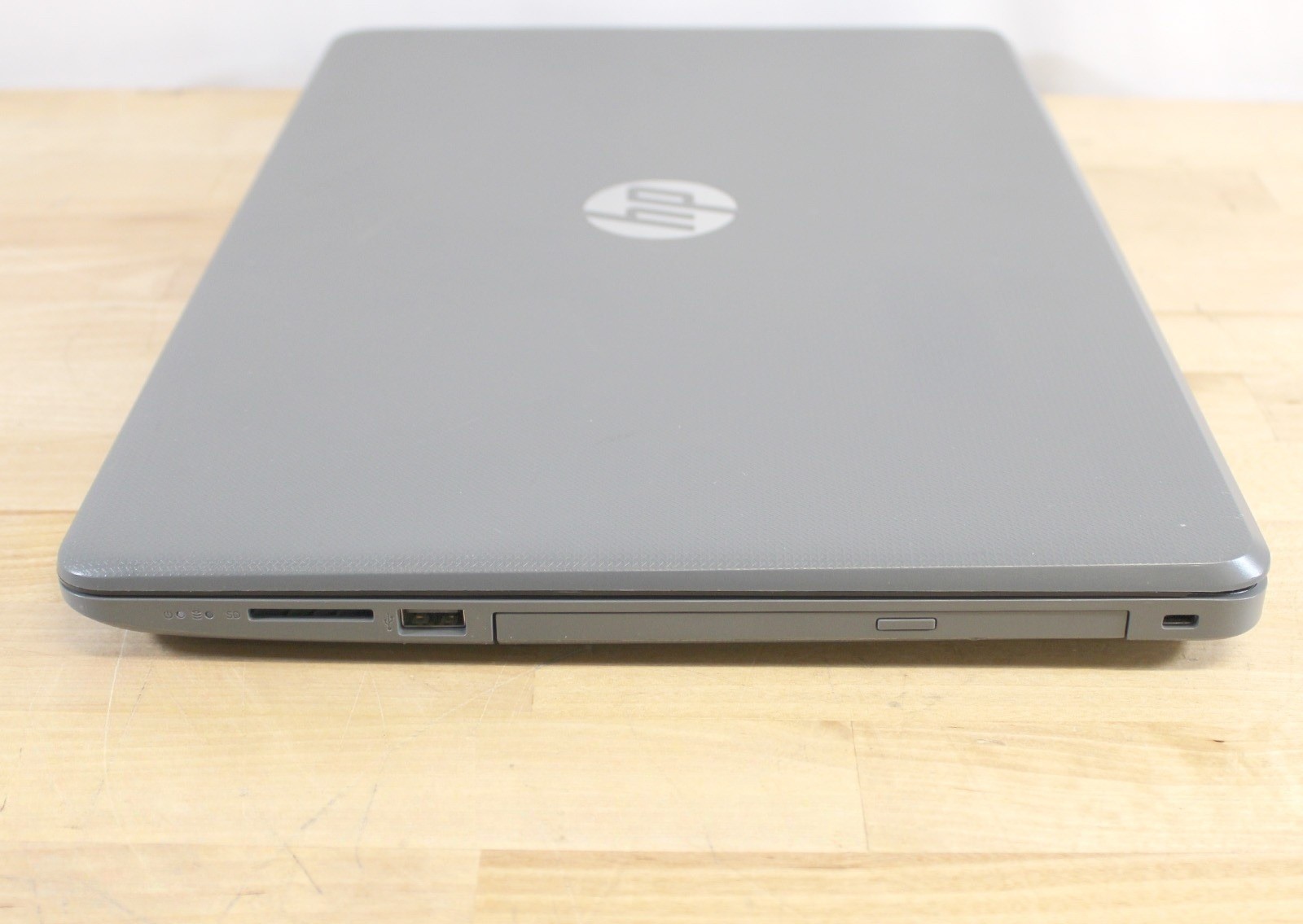 HP Laptop 15-bs033cl i3-7100U 2.40GHz 12GB RAM No Drive