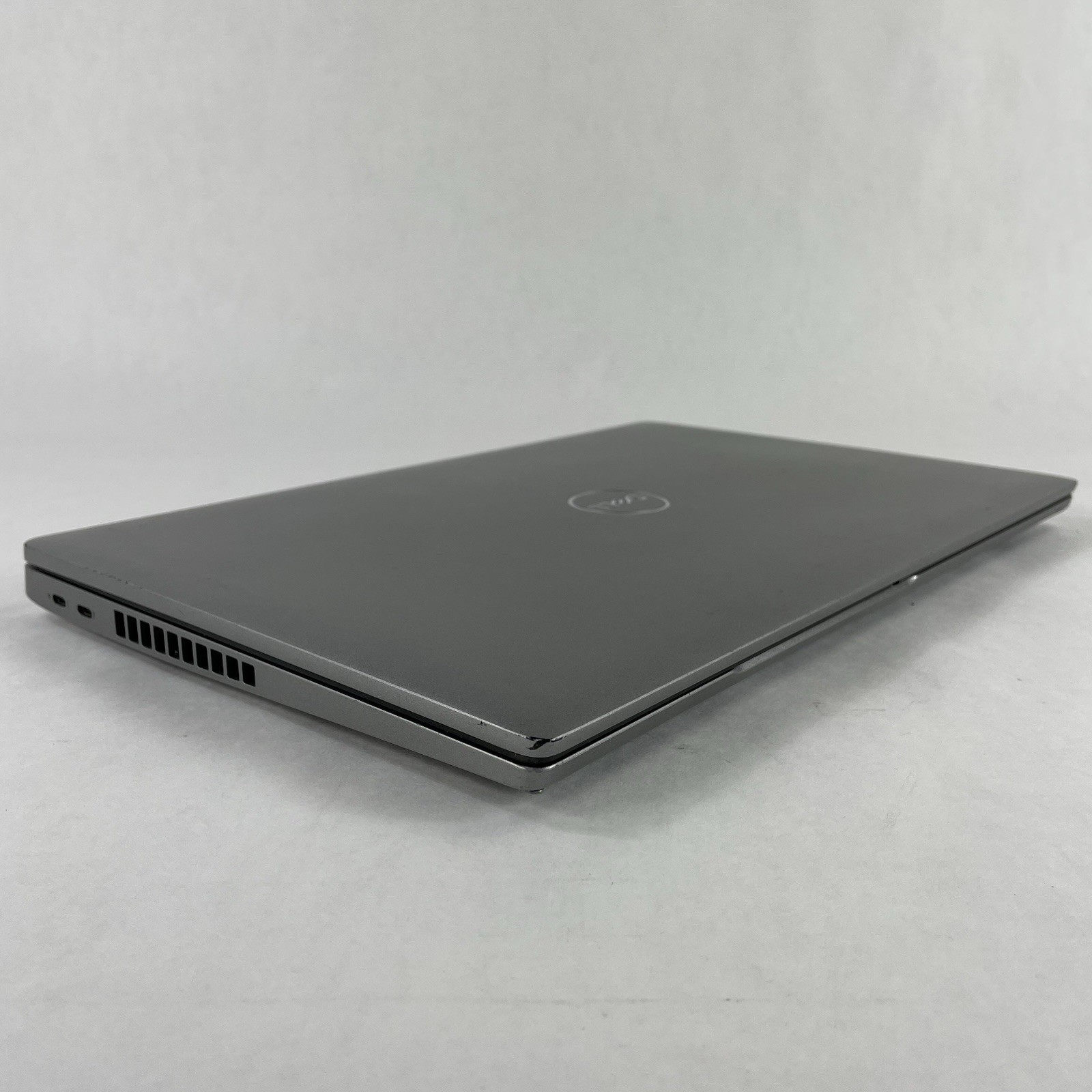 Dell Latitude 5520 15.6″ i5-1135G7 2.40 GHz 8GB RAM No SSD No OS No Battery READ