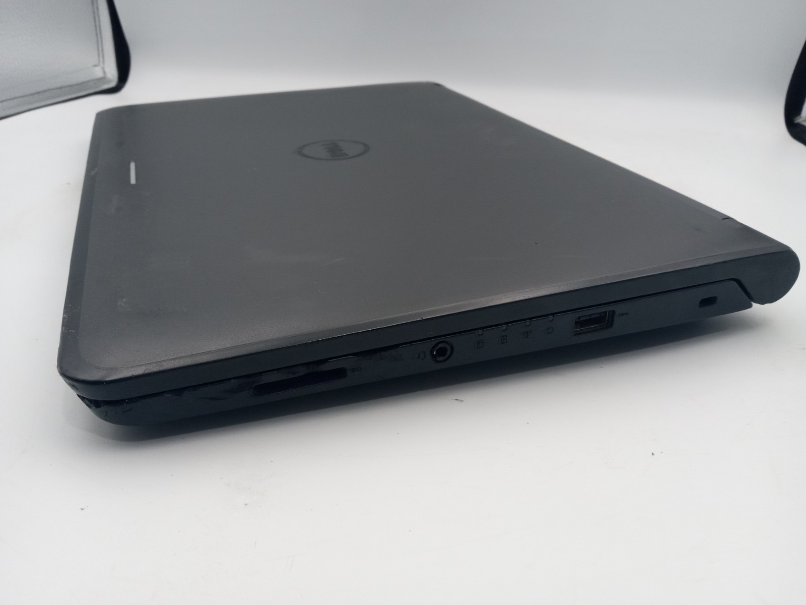 Dell Latitude 3340 13″ Touchscreen Intel i5 8GB RAM 500GB HDD W11 – C-GRADE