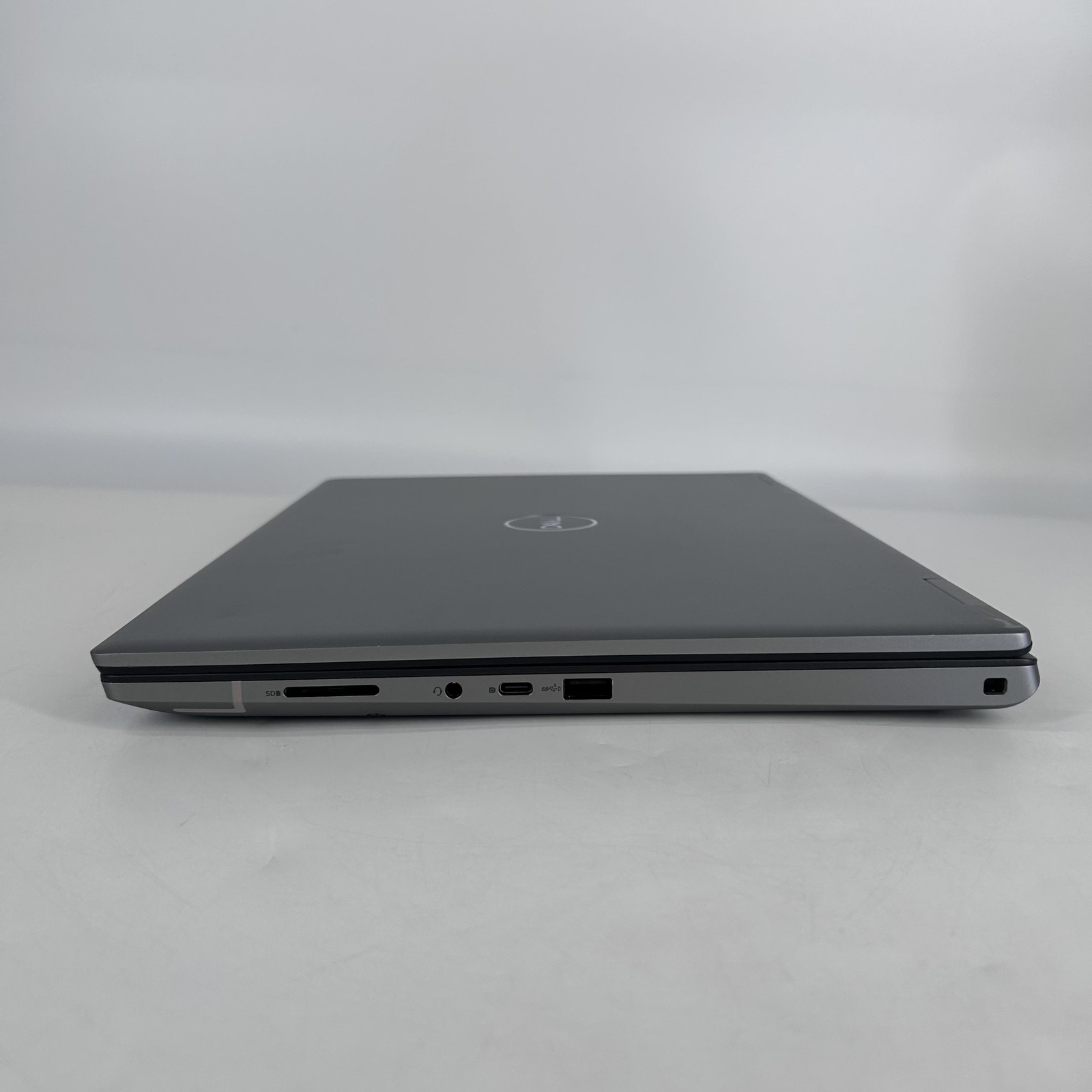 Dell Precision 7680 16 FHD+ 2.6 GHz i5-13600HX 16GB 256GB SSD NVIDIA RTX A1000