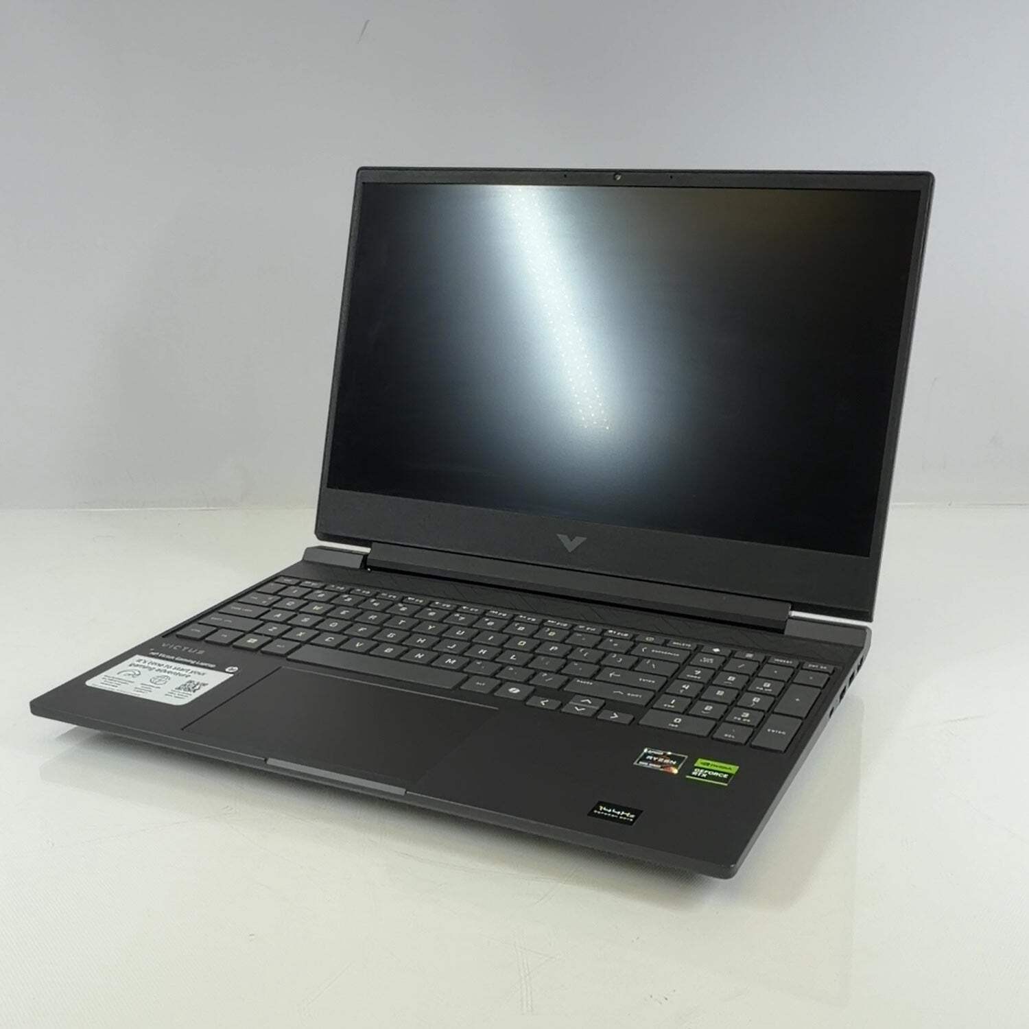 HP Victus 15-fb3093dx 15.6″ Ryzen 7 7445HS 3.20GHz 16GB 512GB GeForce RTX 4050