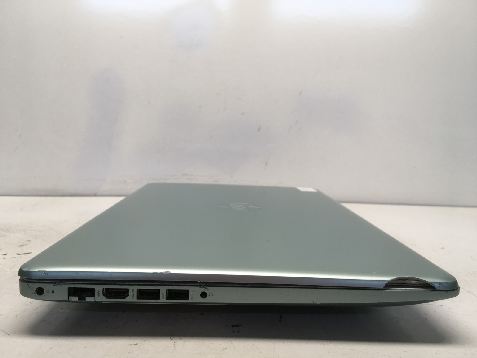 HP 17-BY4007CY Intel i3-1125G4 2GHz 8 GB NO HDD No Batt
