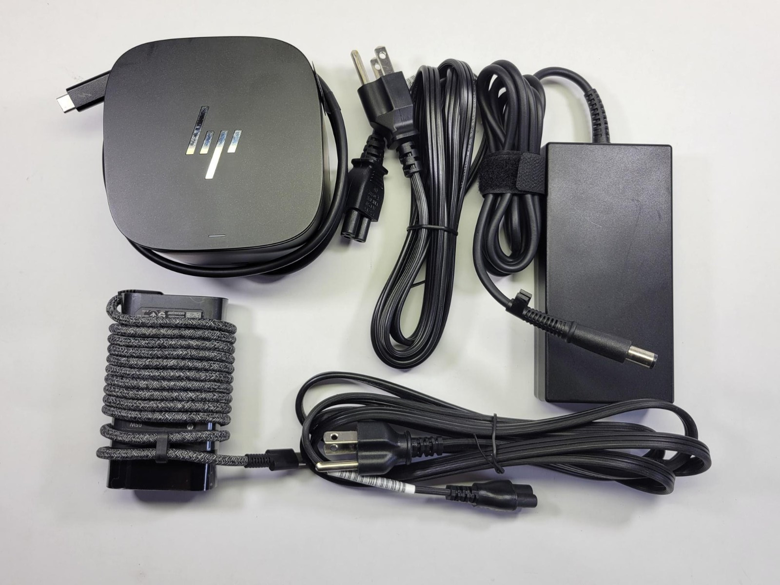 *NICE* HP Probook 440 G8 14″ Laptop i5-1135G7 2.40GHz 16GB 512GB Optane SSD+Dock