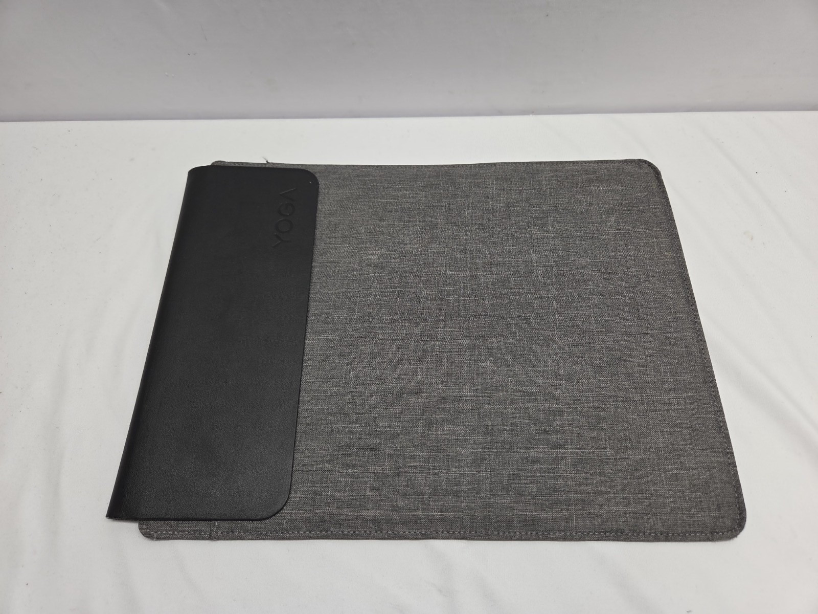 Lenovo Yoga 9 14IRP8 14″ OLED Intel Core i7 11th Gen 8GB RAM No Storage AS-IS