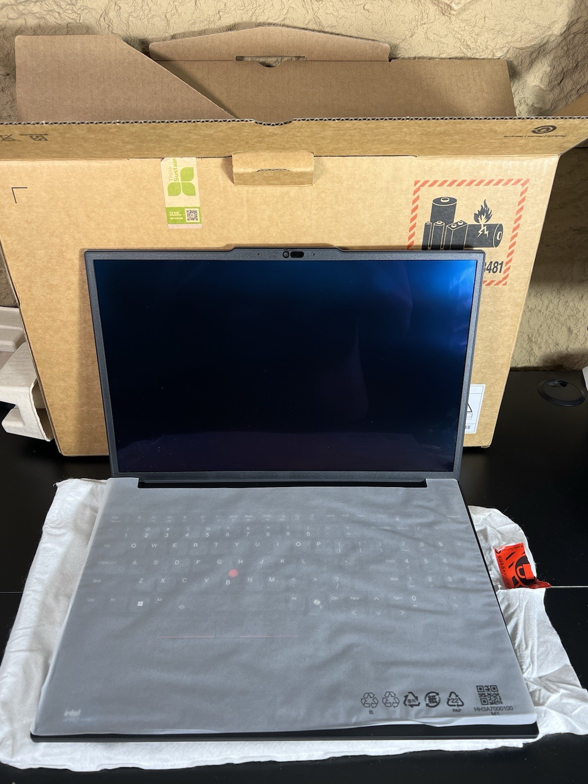 Lenovo – ThinkPad P16s Gen 3 21KS001FUS 16″ Ultra 7 165H vPro Technology – 64G