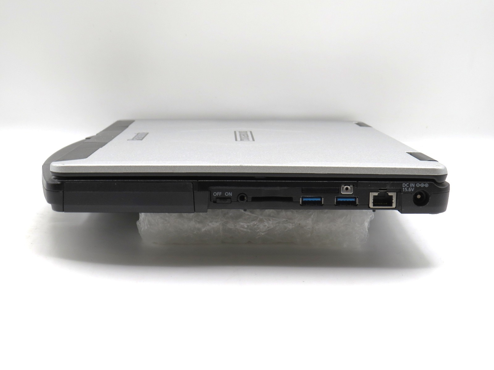 Toughbook CF-54 MK2 | i5-6300U @ 2.4GHz | 8GB DDR3 | 14″ | No HDD/OS/AC *READ*