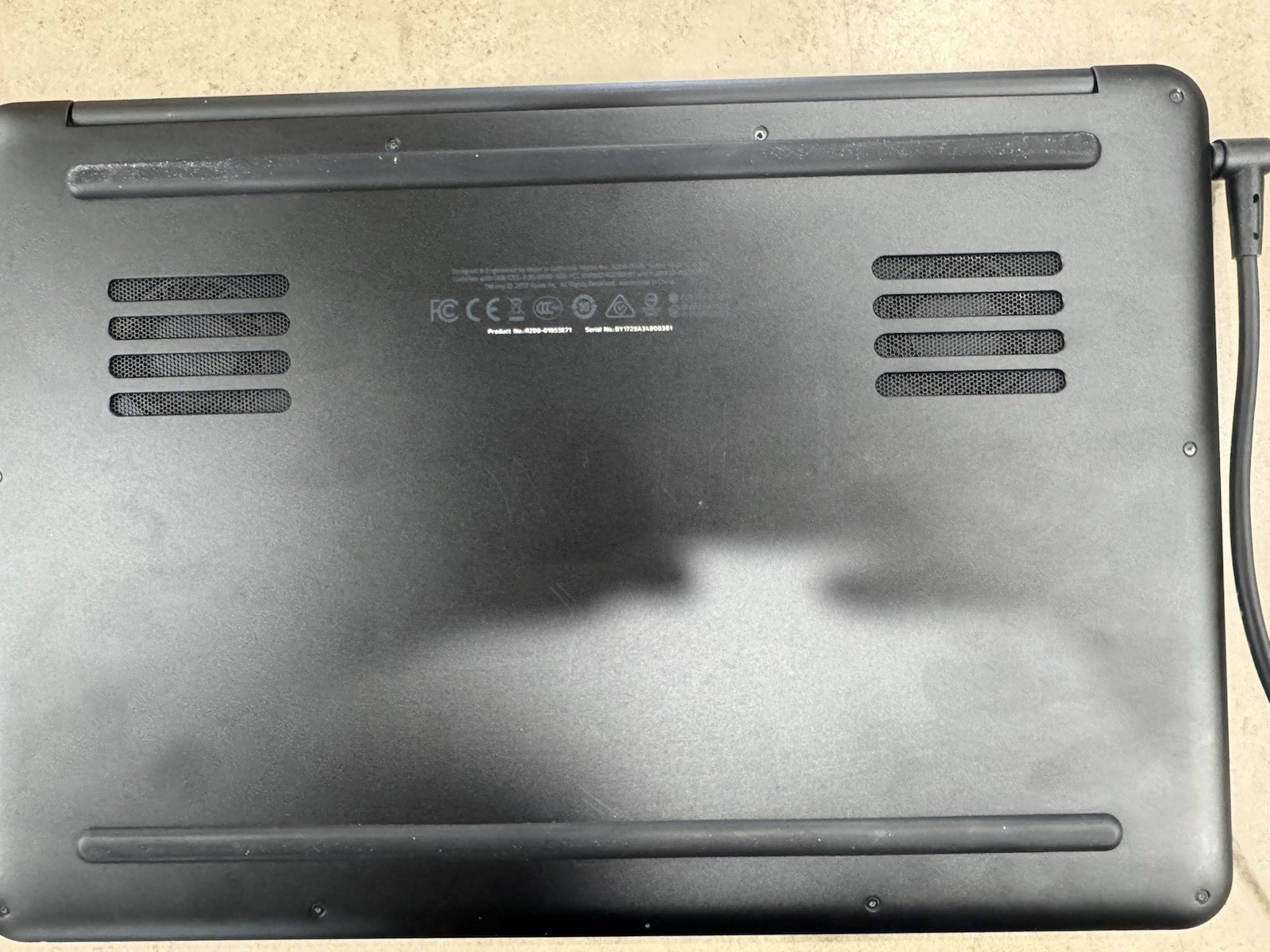 Razer Blade 14 Touch (i7-7700HQ @2.8GHz GTX 1060 16GB 256GB SSD) Win11Home