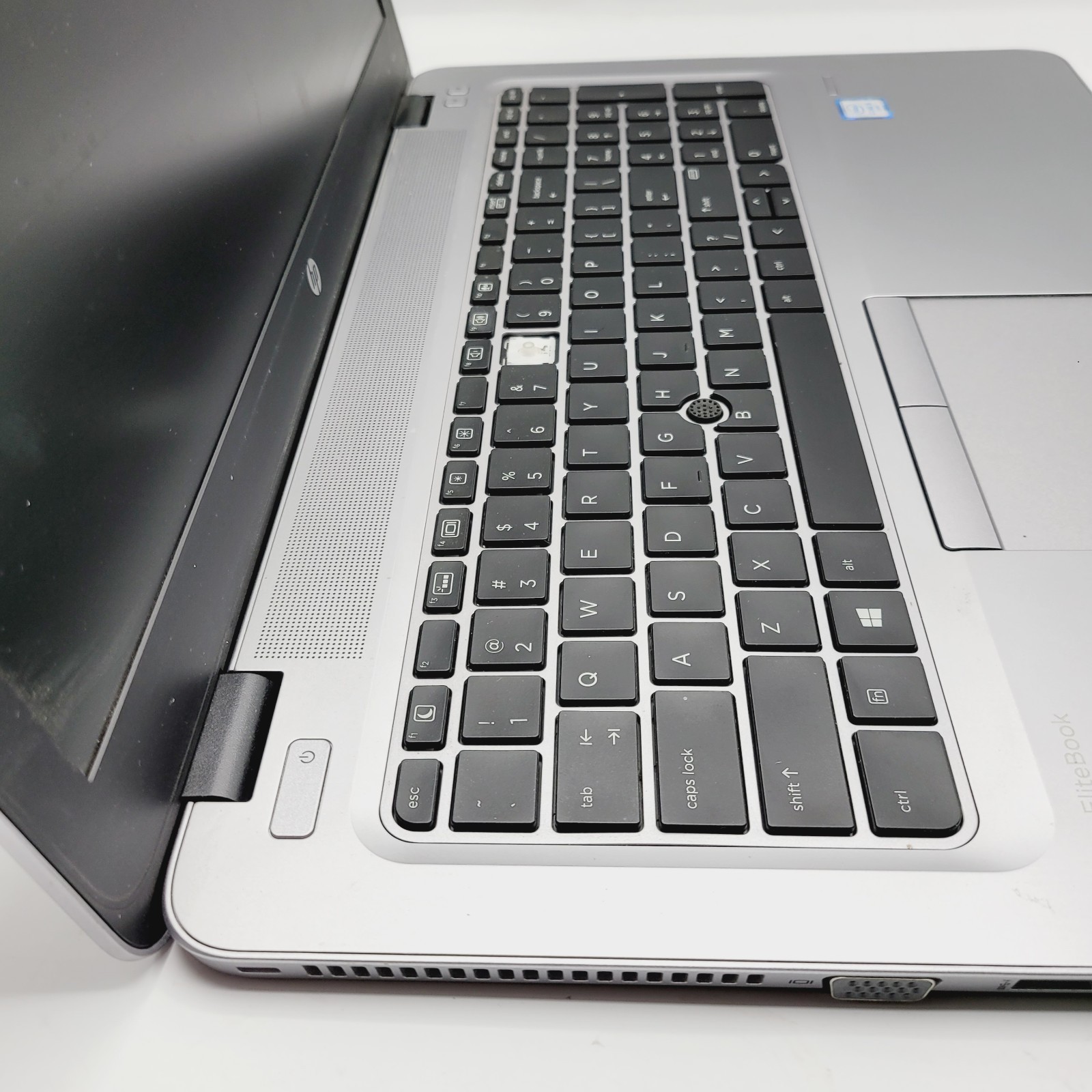 HP EliteBook 850 G3 Core i5-6200U 2.3GHz 4GB RAM No HDD 15.6″ ***Boot to Bios