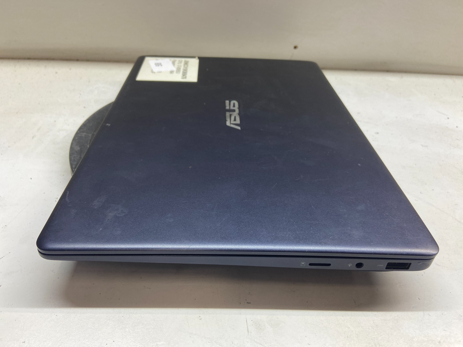 Asus Zenbook UX331F Intel Core i7-8565u 1.8GHz 8GB NO HDD