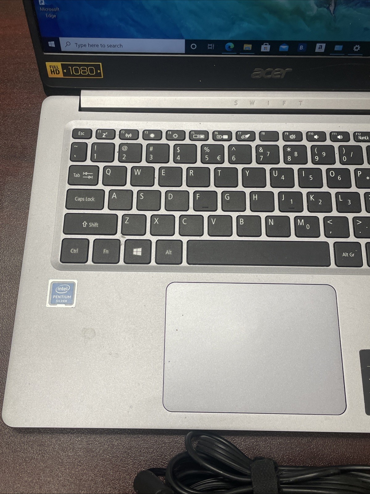 Acer Swift 1 14” FHD IPS N5000 4GB 64GB eMMC Win10 OEM Charger Tested