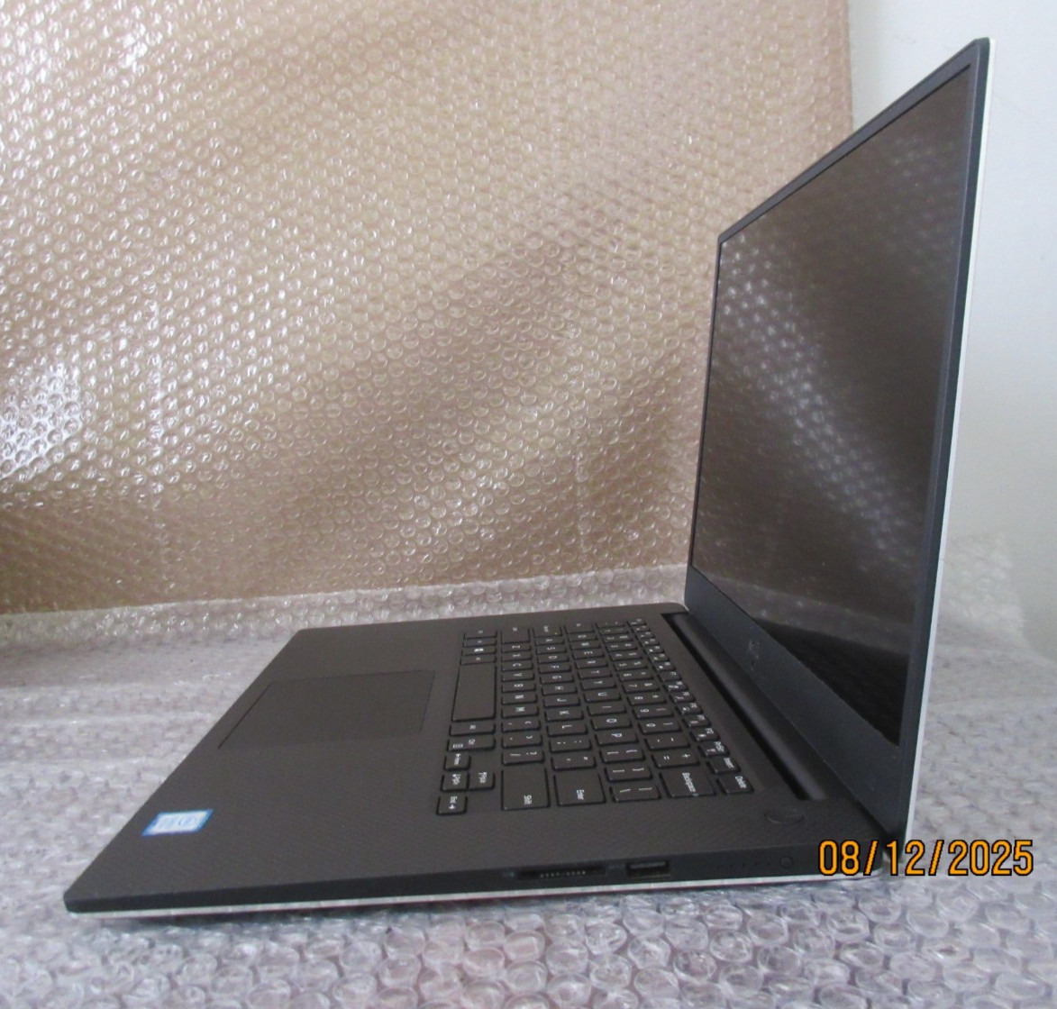 Dell Precision 5530 15″ | i7 8th Gen CPU | 8GB RAM | 256GB SSD | W11P.