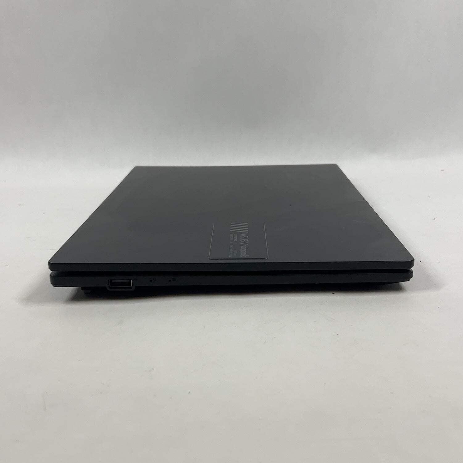 Asus Vivobook Go 14 E104F 14″ Ryzen 3 7320U 2.4GHz 4GB RAM 128GB SSD