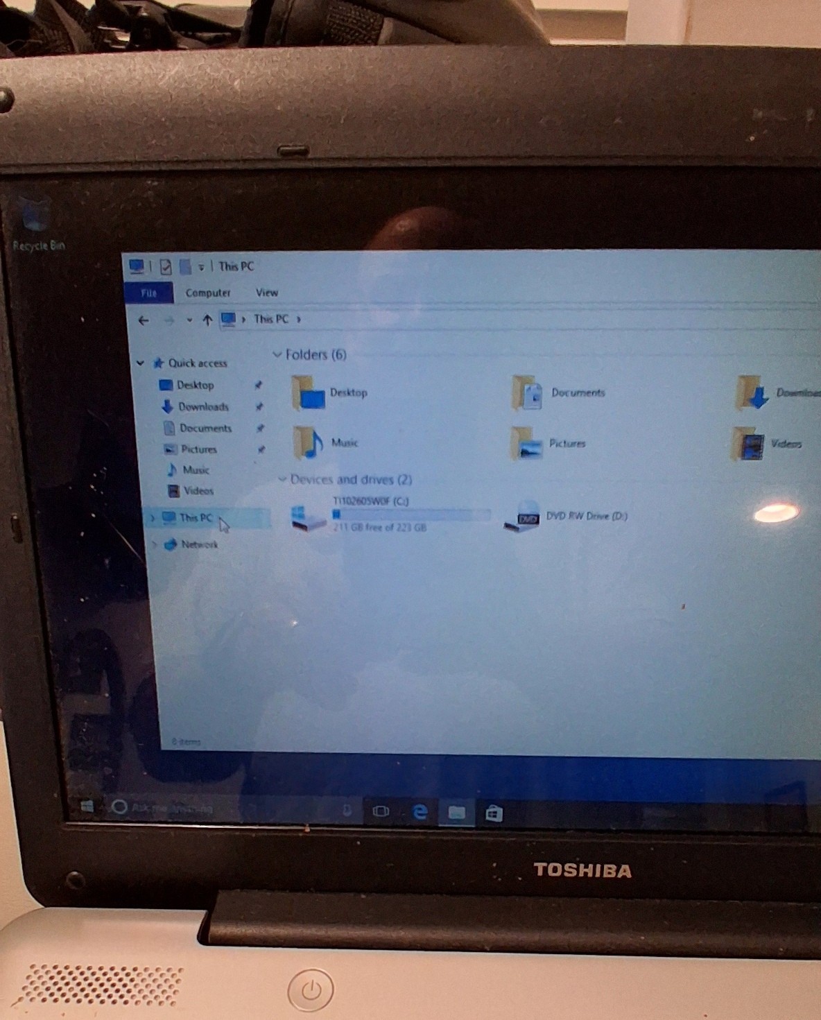 Toshiba Satellite L455-S5975 Celeron 900 2.2GHz 4 GB ram / 250GB HDD win 10home