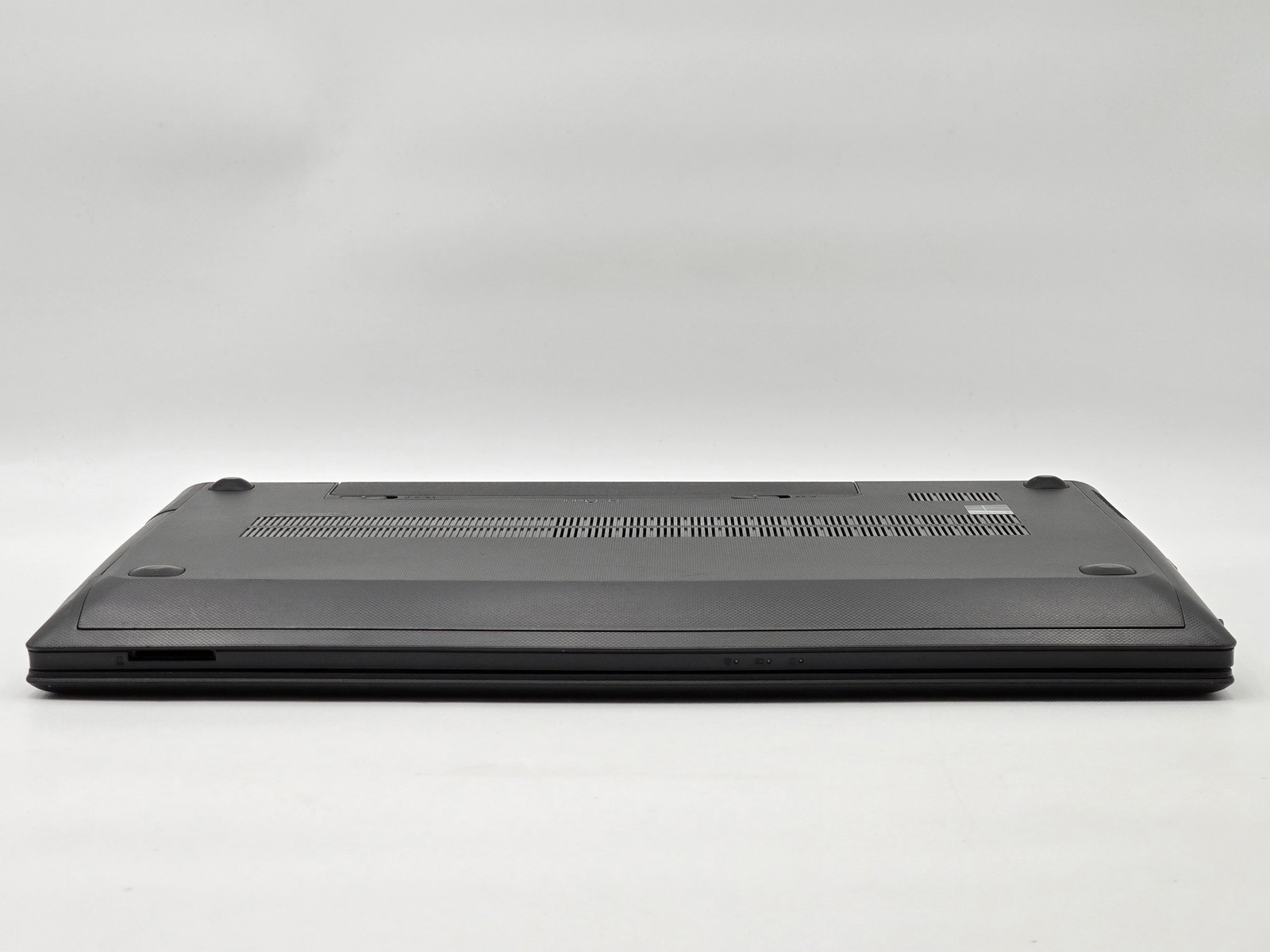 Lenovo G505 15in HD AMD E1-2100 No RAM No Storage No Charger Shell For Parts