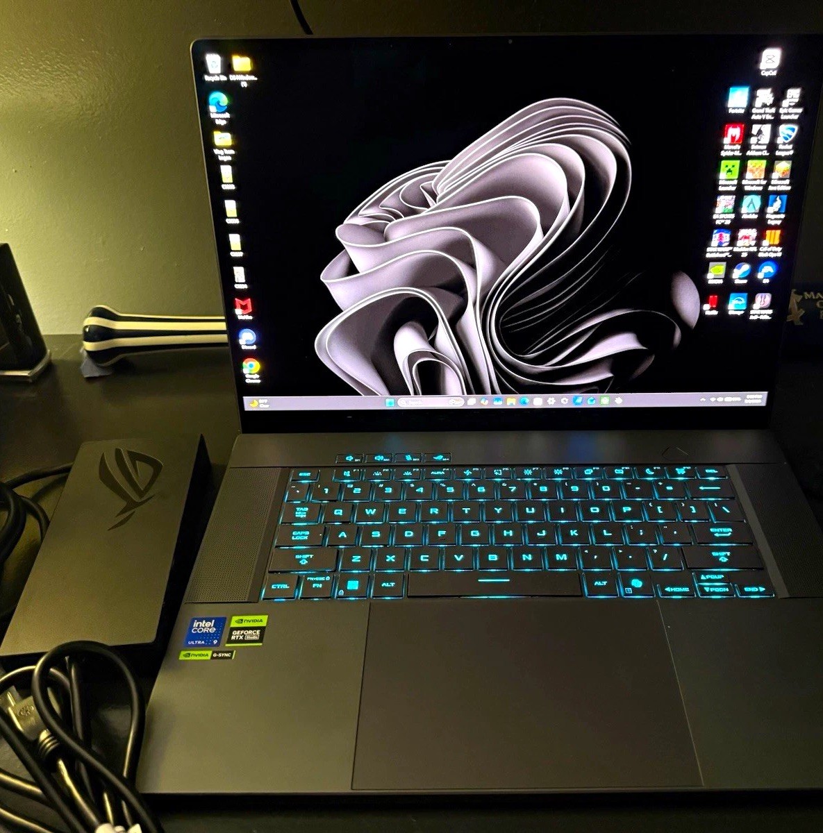 ASUS ROG Zephyrus G16 Gaming Laptop Core Ultra 9 32GB 2TB SSD RTX 5080 OLED
