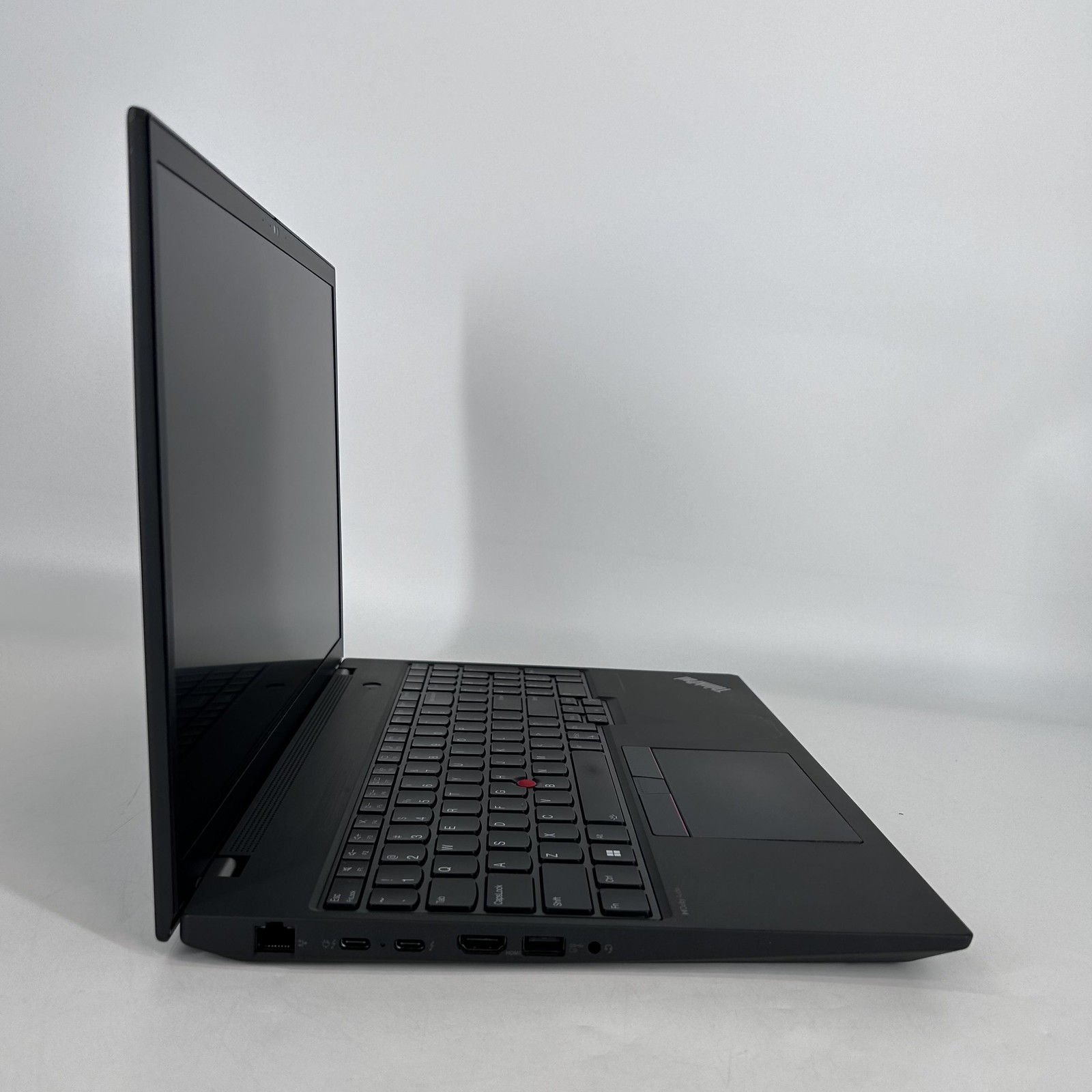 Lenovo ThinkPad P16s Gen 2 FHD+ 2.2 GHz i7-1360P 16GB 512GB RTX A500-FRAME SPLIT