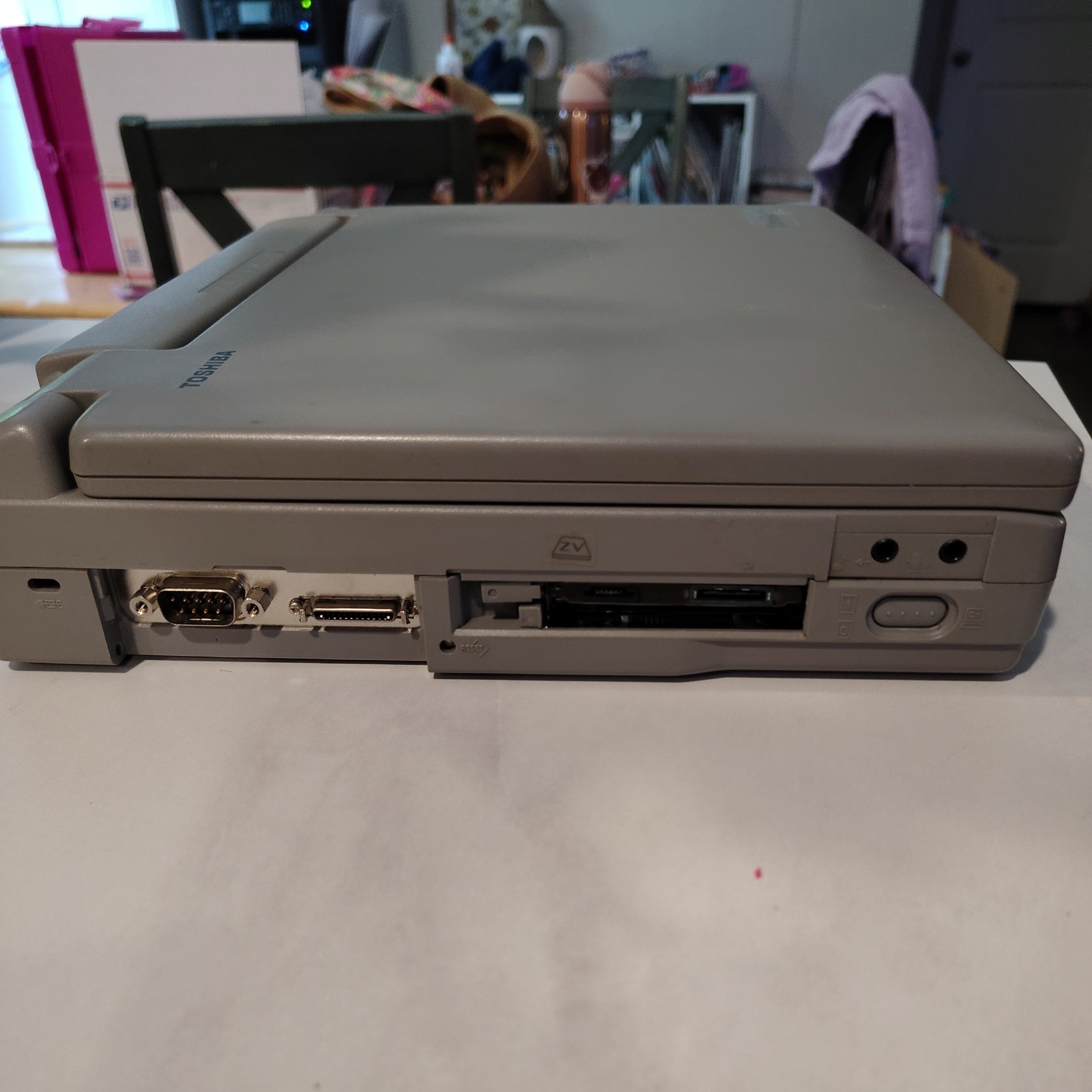 VINTAGE Toshiba Satellite Pro 430CDT Intel Pentium 120MHz/ no video as is