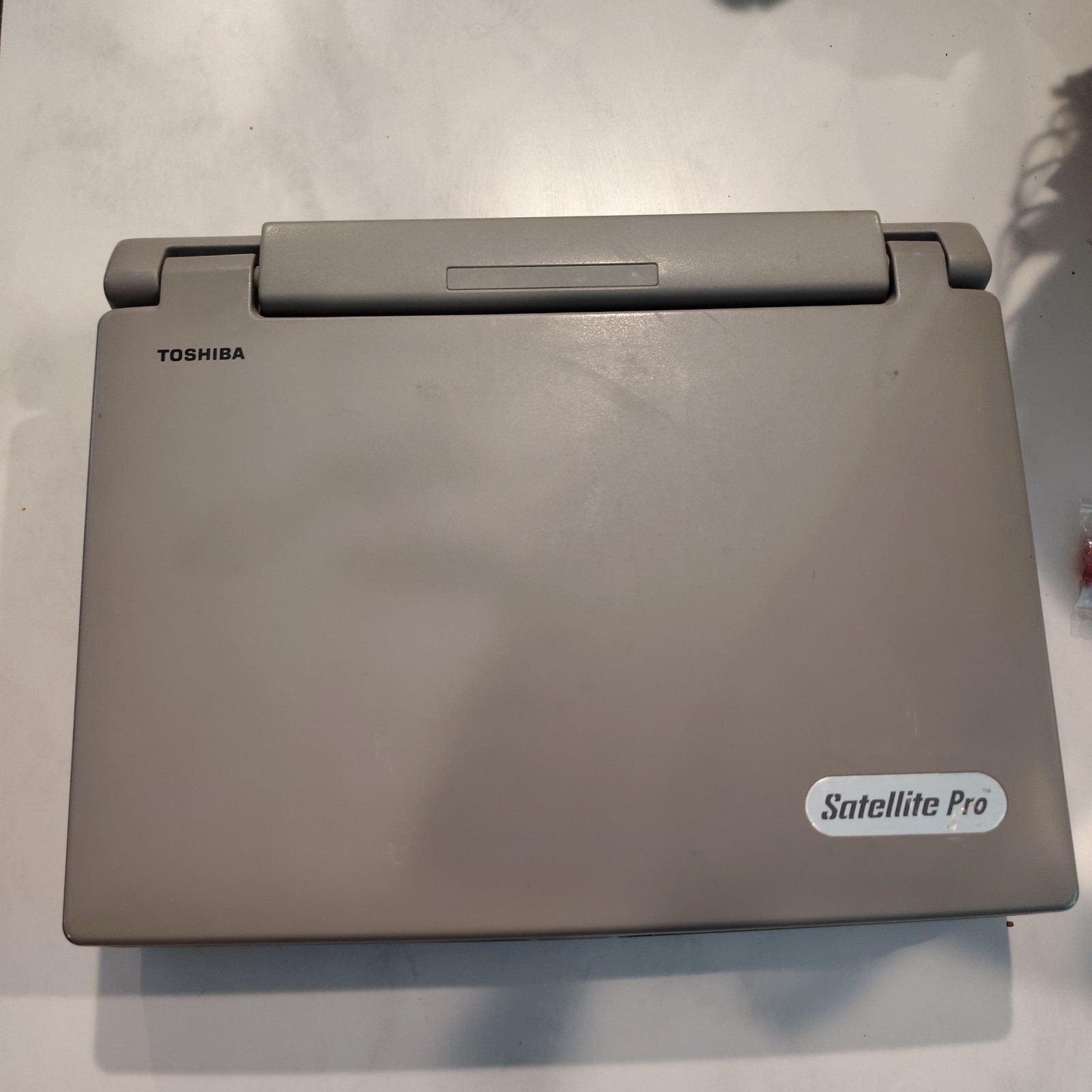 VINTAGE Toshiba Satellite Pro 430CDT Intel Pentium 120MHz/ no video as is