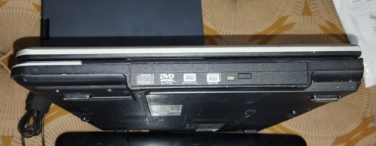 PC Retro – Packard Bell – Easy Note – Model Argo C -HD80GB 1GB RAM -for Parts