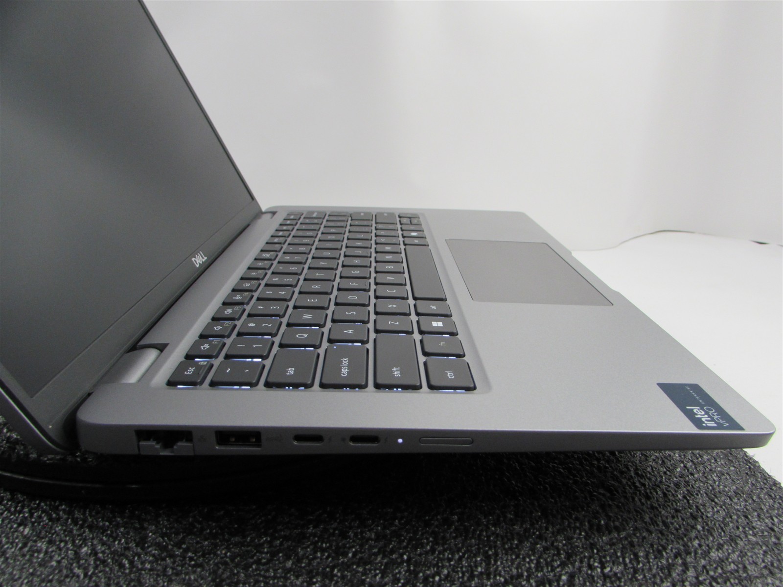 DELL LATITUDE 5450 1920X1080 FHD CORE ULTRA 5 135U 512GB SSD NO RAM NO O.S