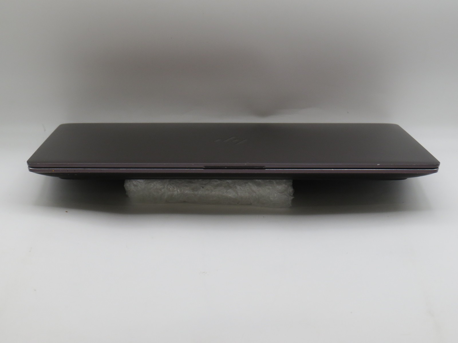 HP Zbook Studio G4 | i7-7820HQ @ 2.9GHz | 16GB / 256GB m2 | 15″ | No OS/AC
