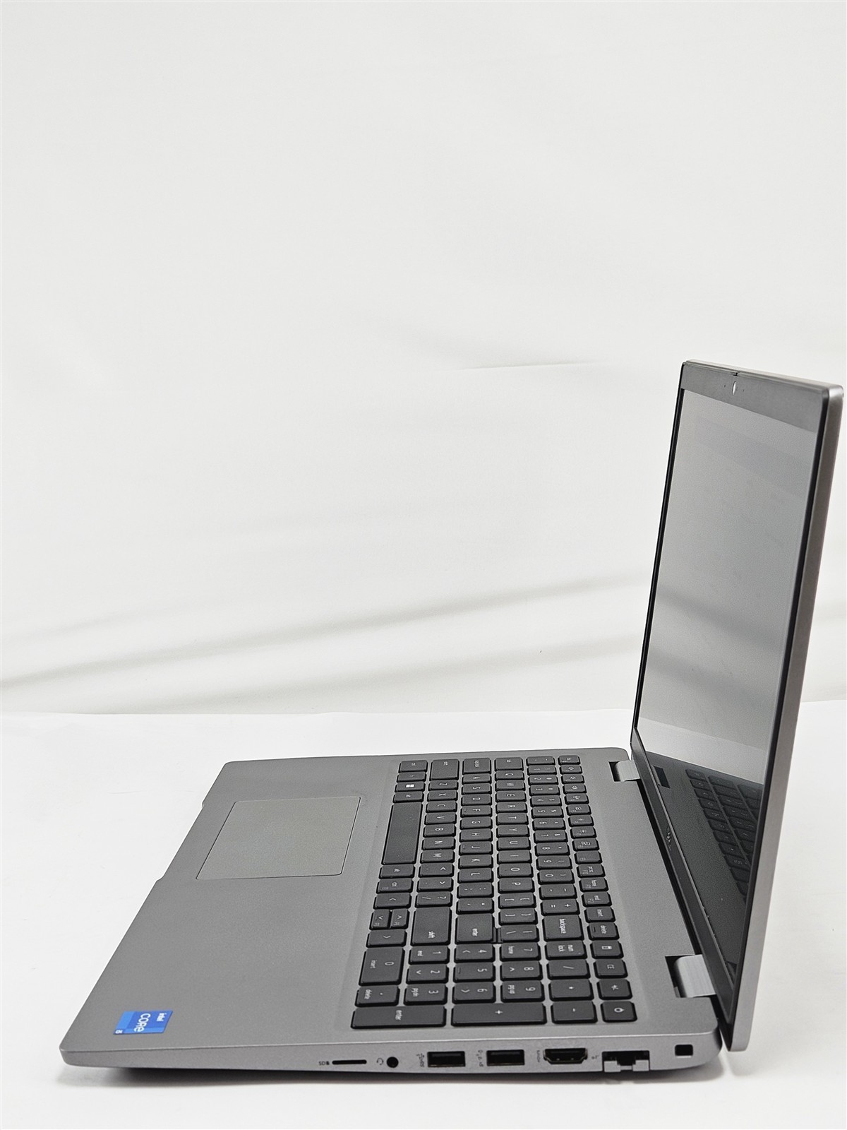 Dell Latitude 5530 15.6″ Core i5-1235U 16GB 256GB SSD Intel UHD business