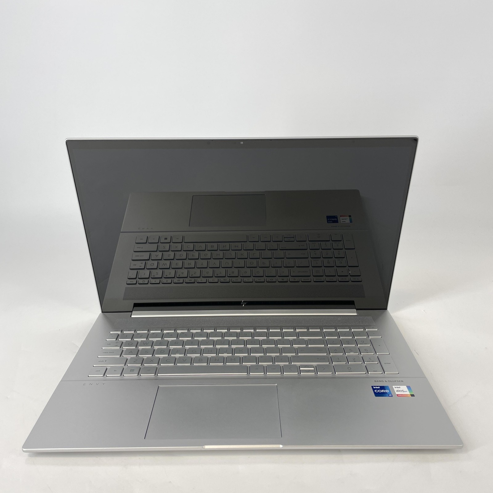 HP Envy 17 Silver FHD TOUCH 2.1 GHz i7-1260P 12GB 512GB SSD Good