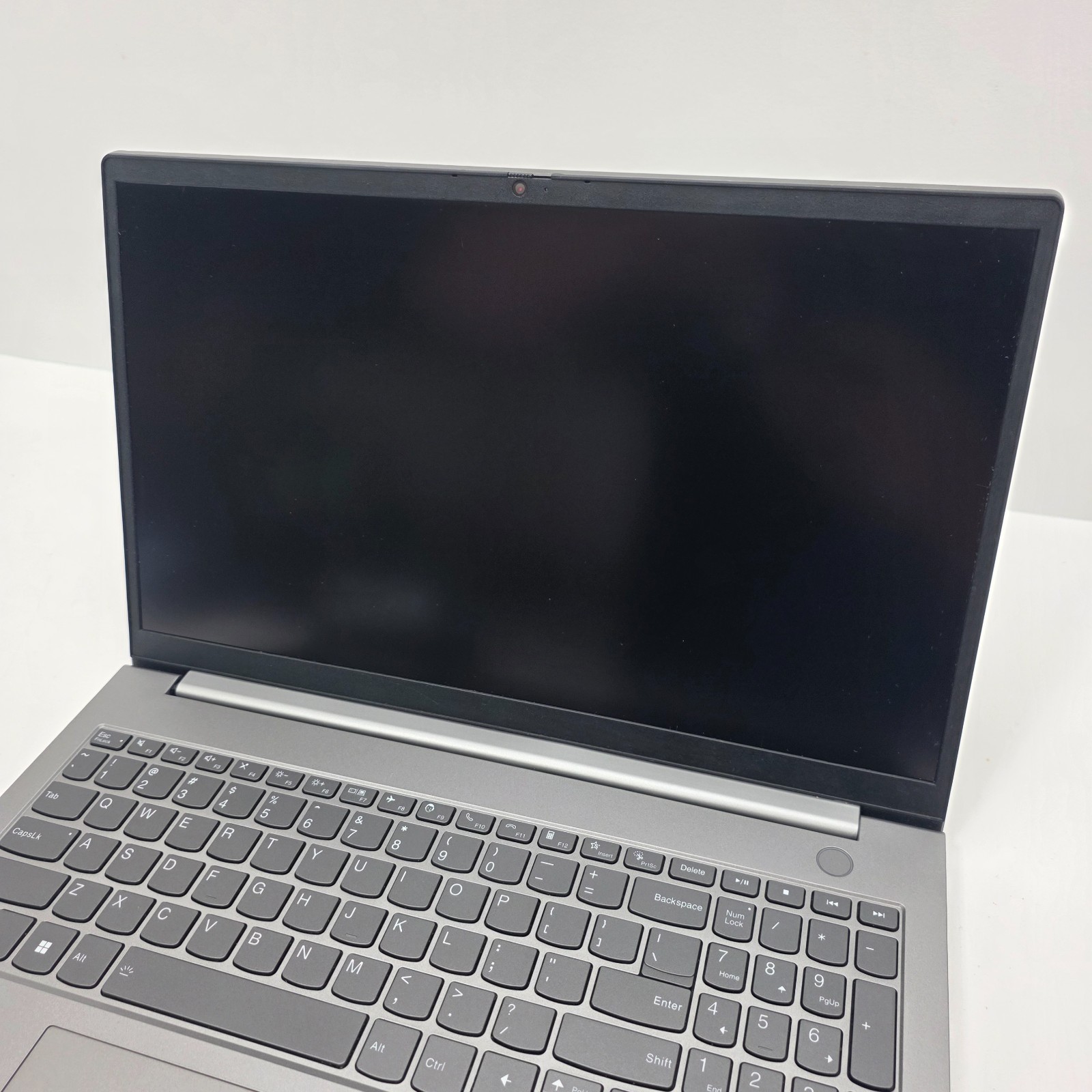 Lenovo ThinkBook 15 G4 IAP 15.6″ 1 TB SSD 40 GB RAM i7-1255U Windows 11 Pro