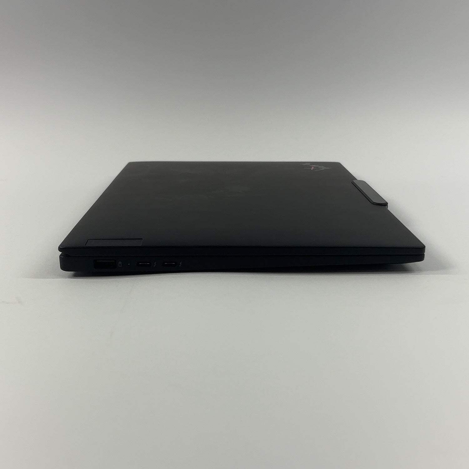 Lenovo ThinkPad X1 Carbon Gen 12 14″ Core Ultra 7 155U 1.7GHz 32GB RAM 1TB SSD