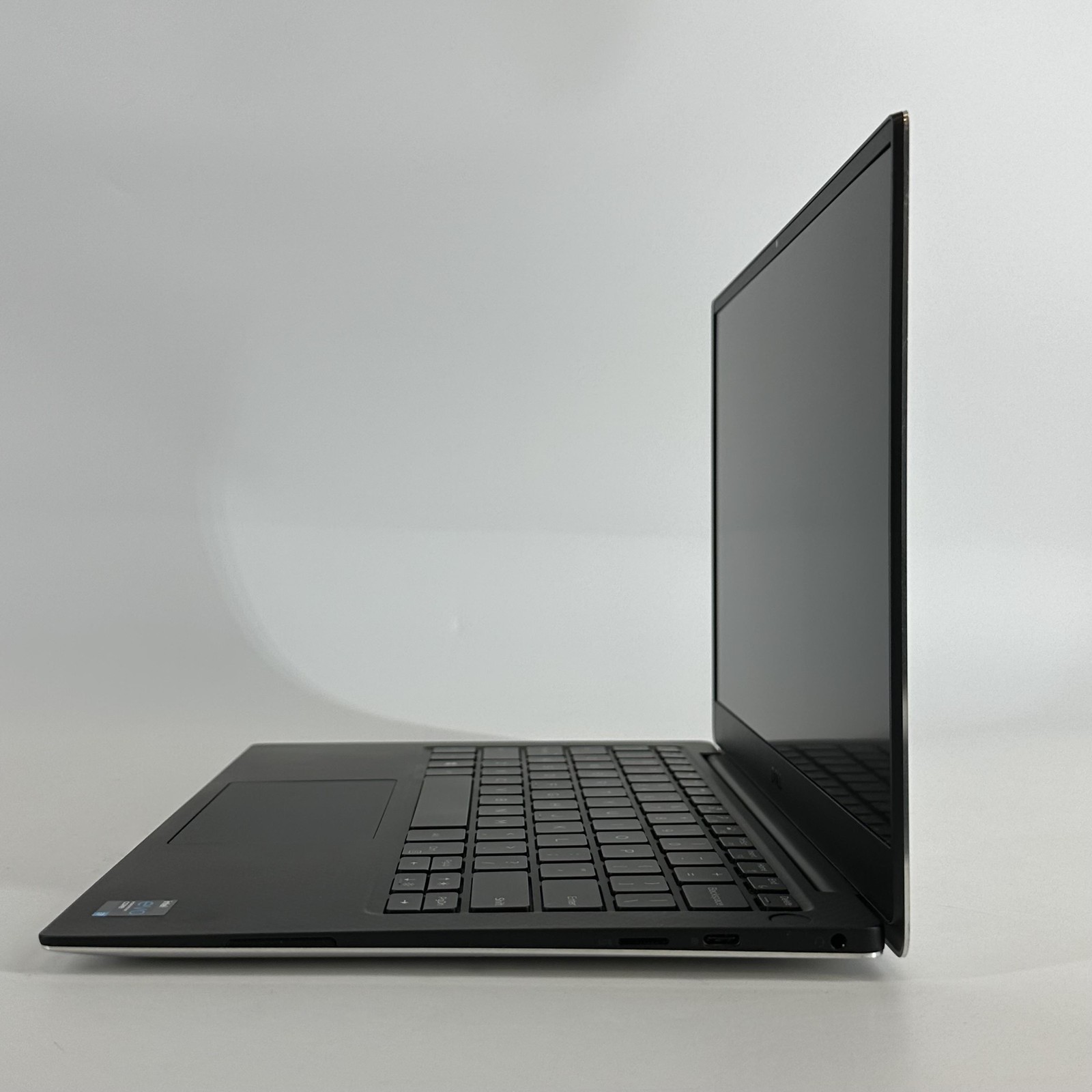 Dell XPS 13 9305 Silver FHD i7-1165G7 2.80GHz 16GB 512GB SSD Bilingual Keyboard