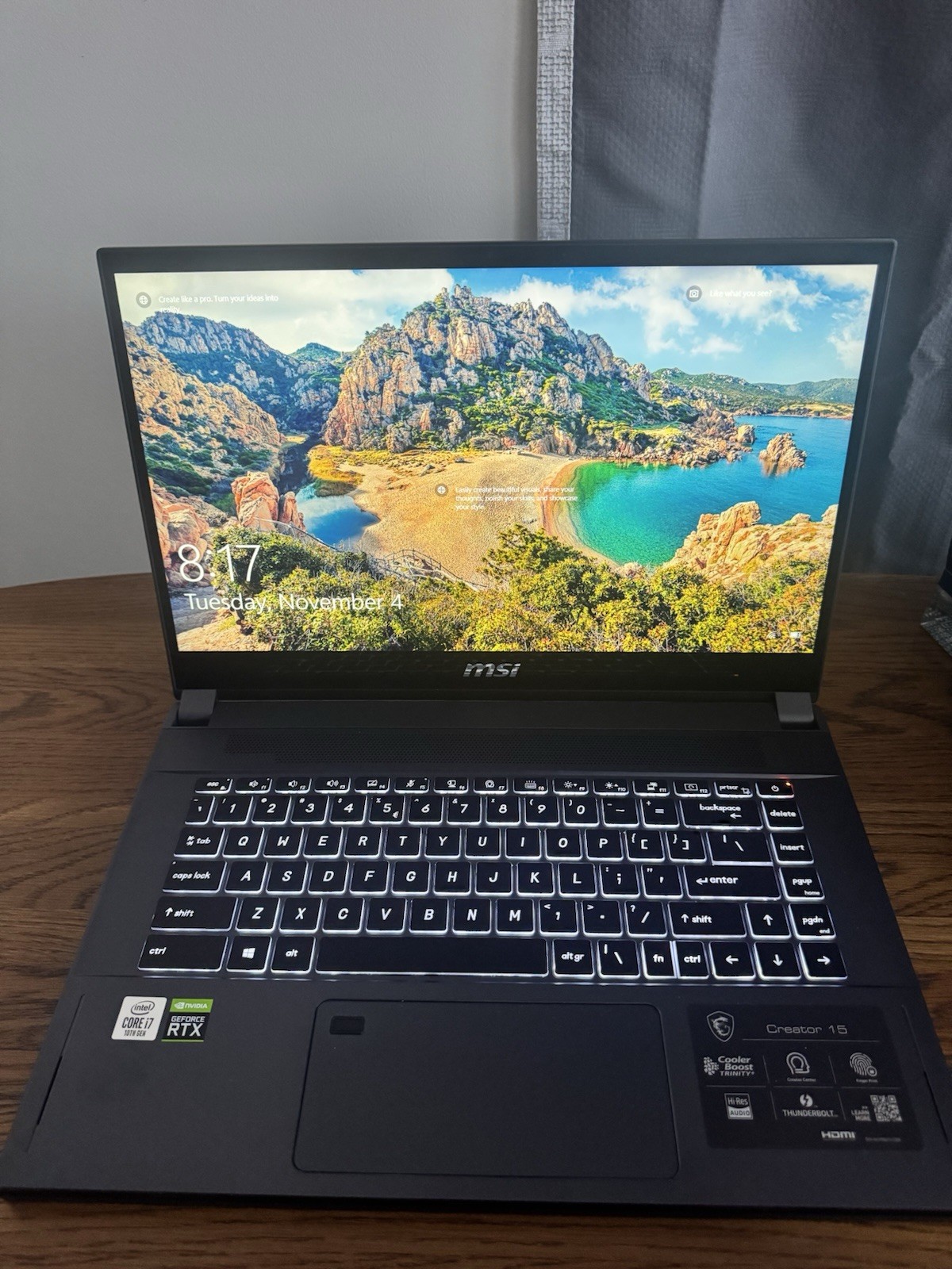 MSI Creator 15 A10SET- 15.6″ – i7- 16GB RAM – RTX 2060 – 500GB