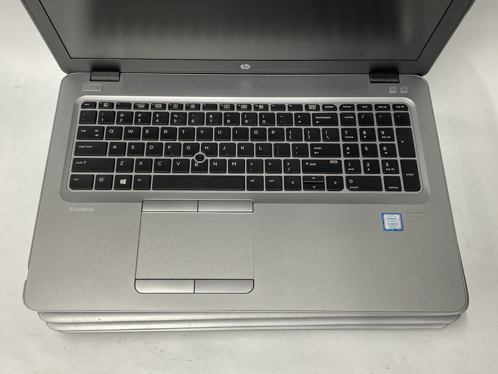 Lot of (4) HP Elitebook 850 G3 – HD – i5-6200u – No RAM/SSD/OS – READ