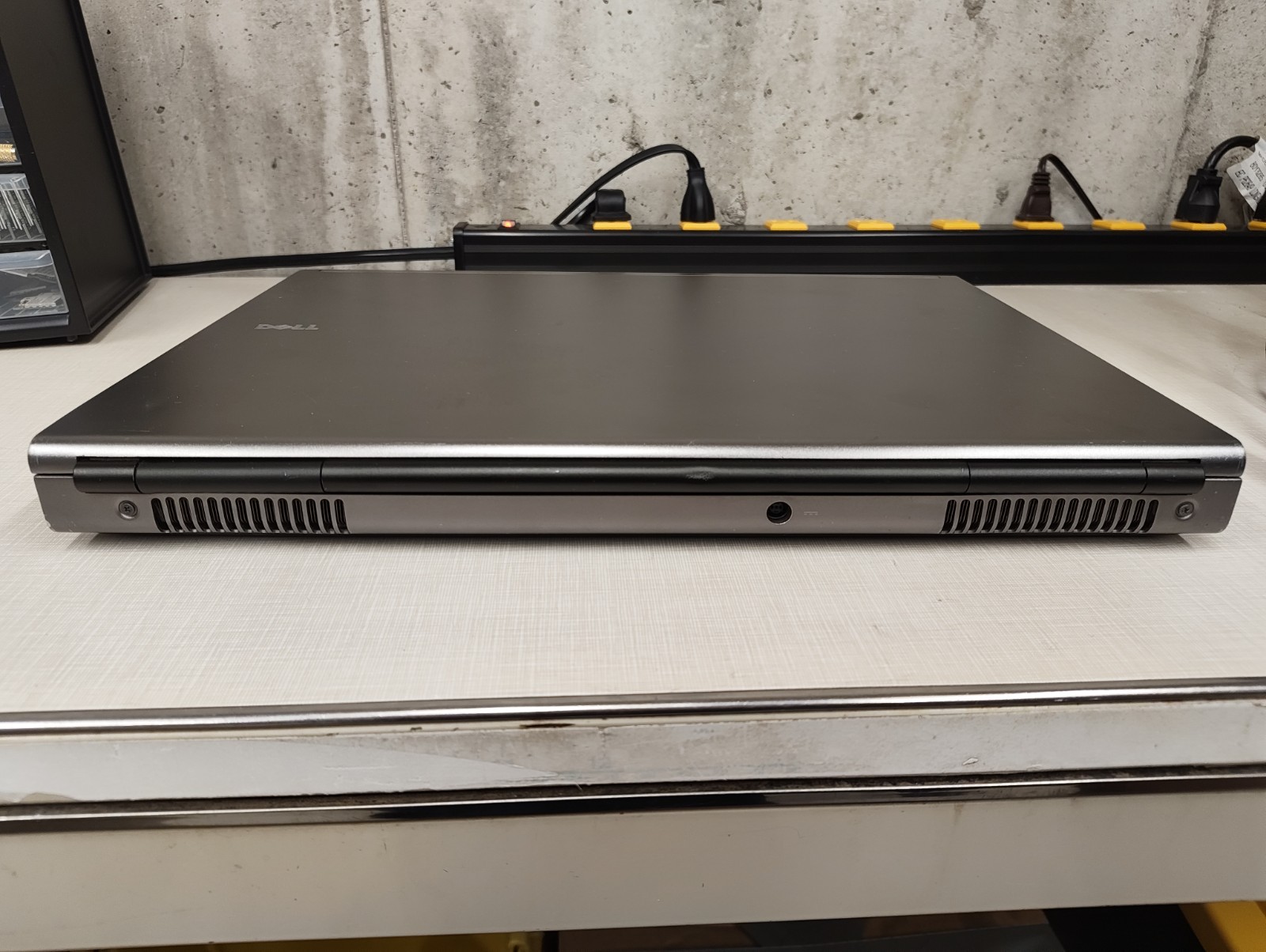 Dell Precision M6400 17″ Laptop | T9550, 8gb RAM, 1200p LCD | NO BATT, FOR PARTS