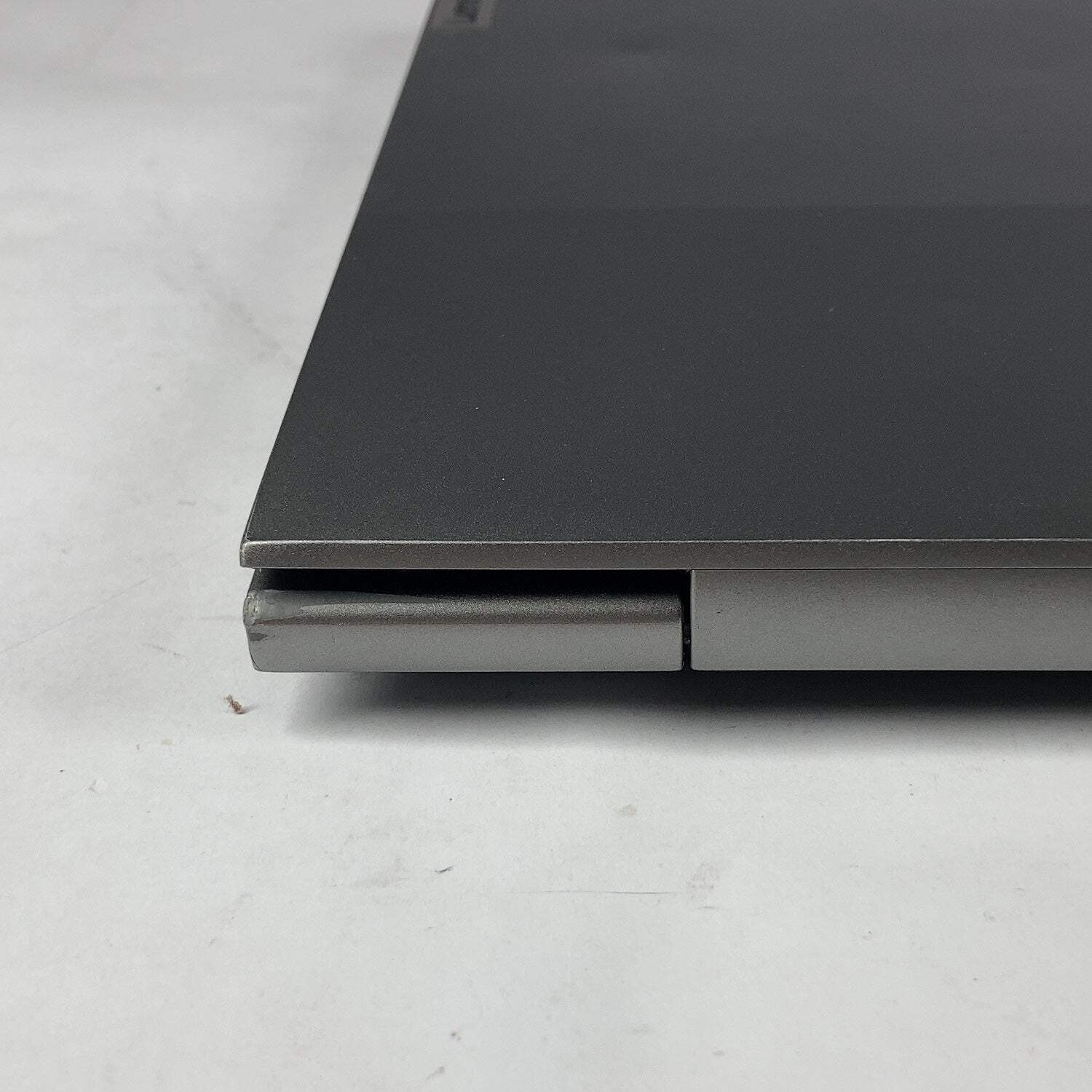 Lenovo ThinkBook 14 Gen 2 14″ i7-1165G7 2.8GHz 8GB RAM NO HDD