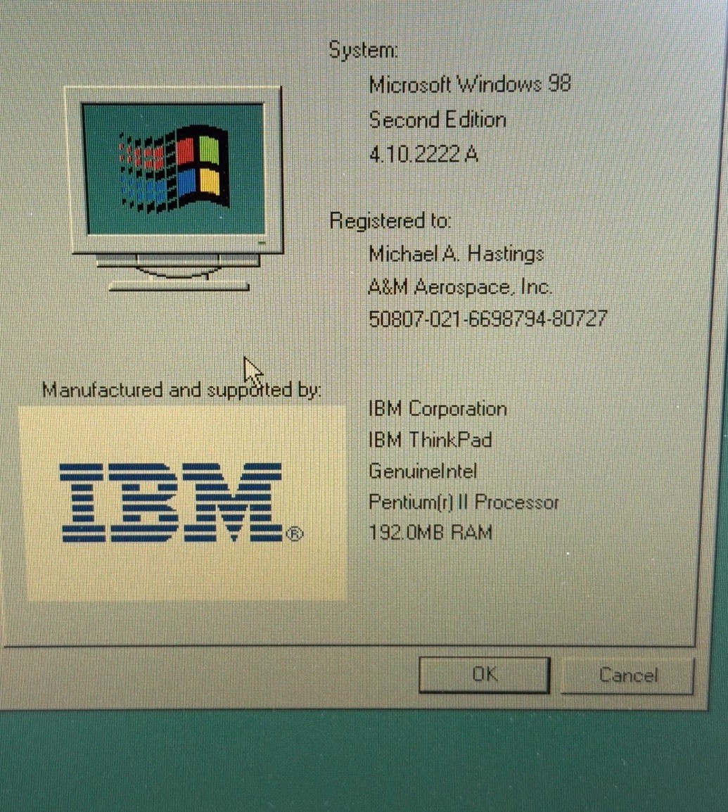 VINTAGE 1990s IBM ThinkPad 390 Laptop Pentium II Win 98 SE 3.5 Floppy BAD HINGE