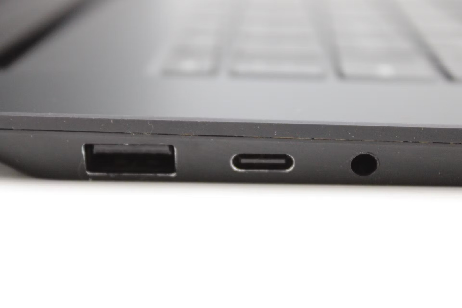 Microsoft Surface Laptop 5 Used 15″ i7-1265U, 1TB NVMe, 32GB RAM