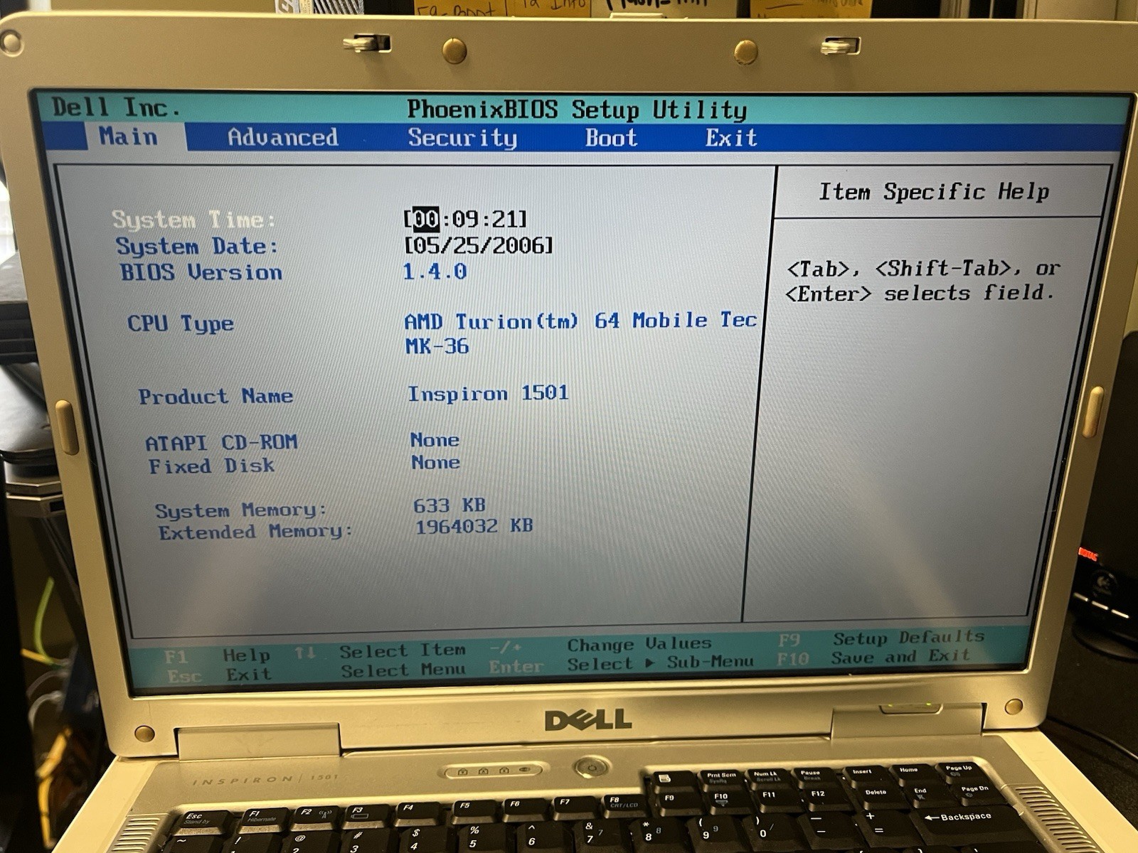 Dell Inspiron 1501 15.4″ AMD Turion 64 MK-36 2.0GHz 2GB RAM NO HDD